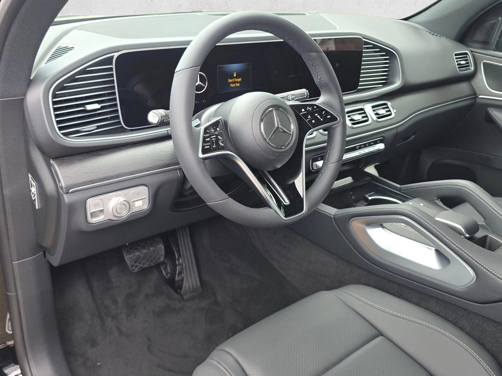 Thumbnail: 2026 Mercedes-Benz GLE - 3