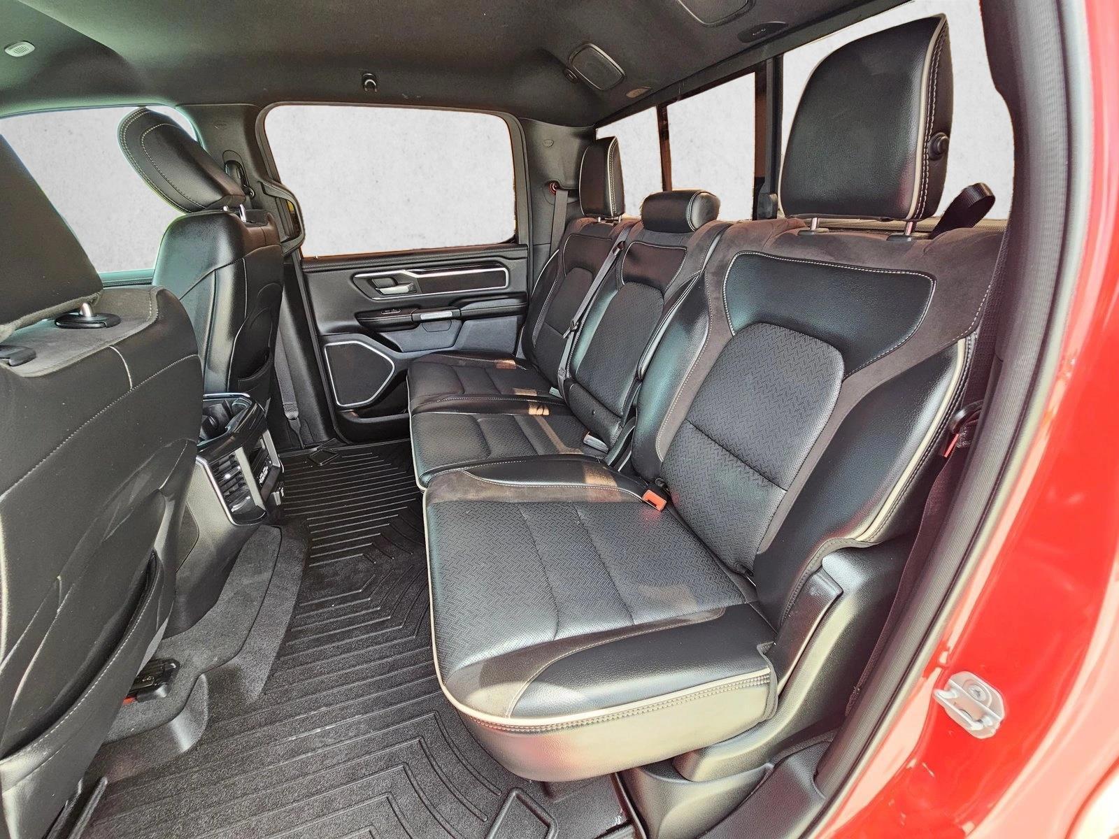 2020 RAM Ram 1500 Pickup Laramie - Photo 17