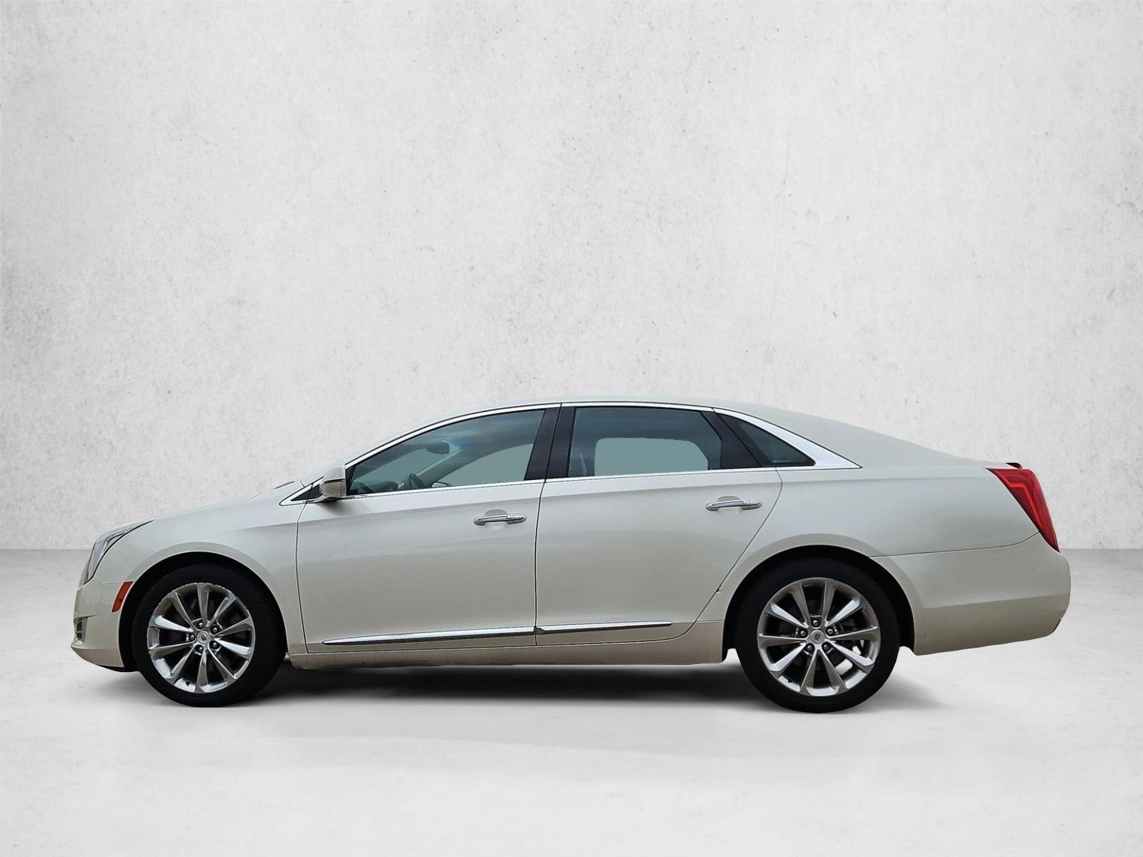 Thumbnail: 2013 Cadillac XTS - 2