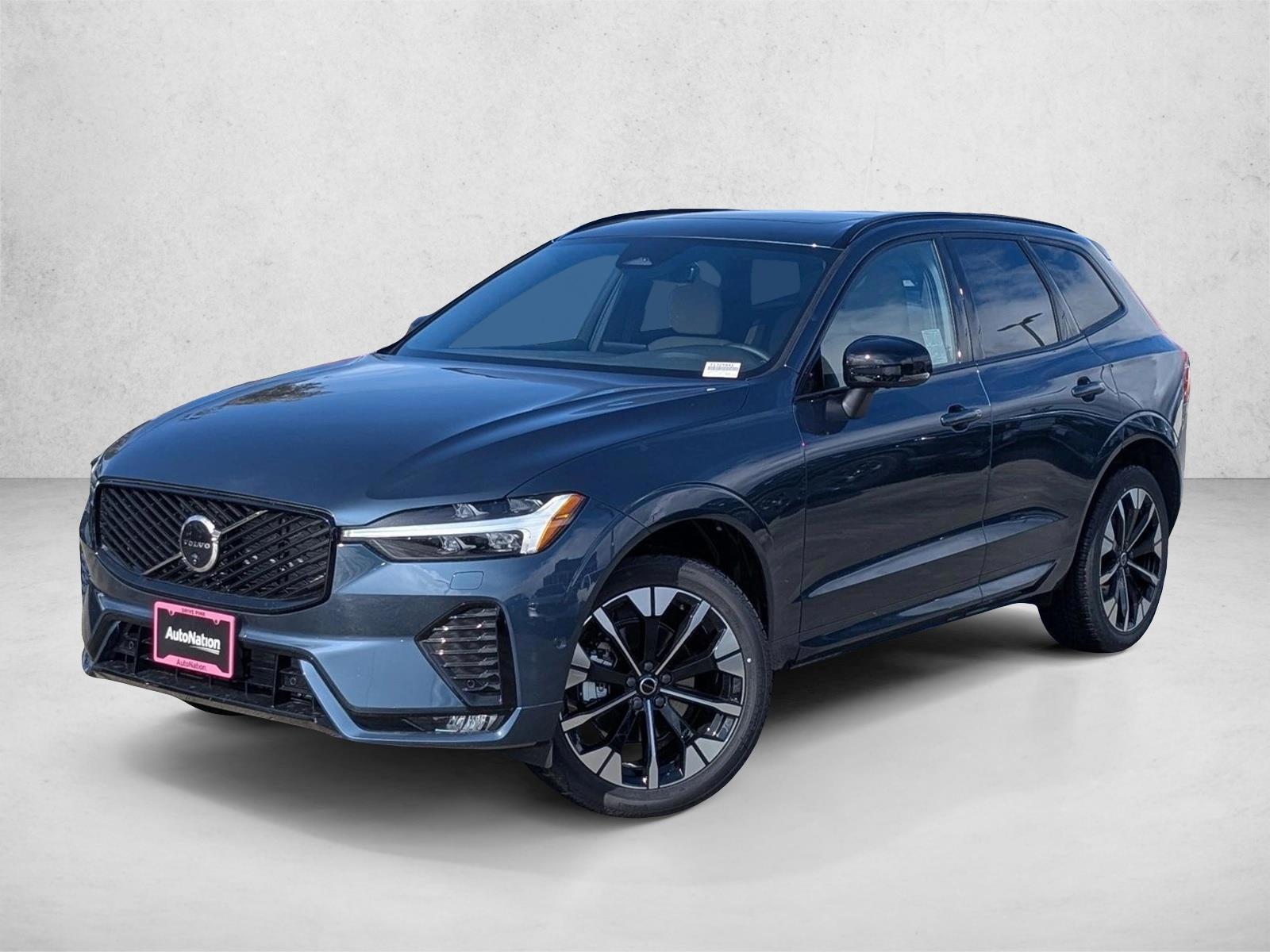 2026 Volvo XC60 B5 Plus Dark AWD's photo
