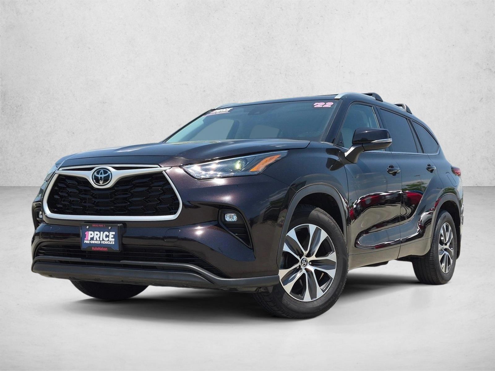 Thumbnail: 2022 Toyota Highlander - 1