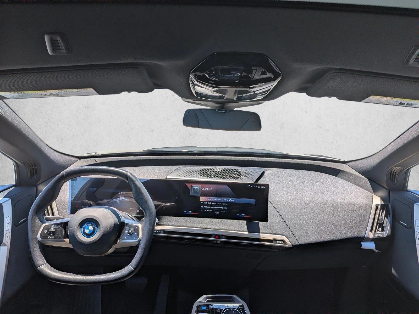 Thumbnail: 2023 BMW iX - 3