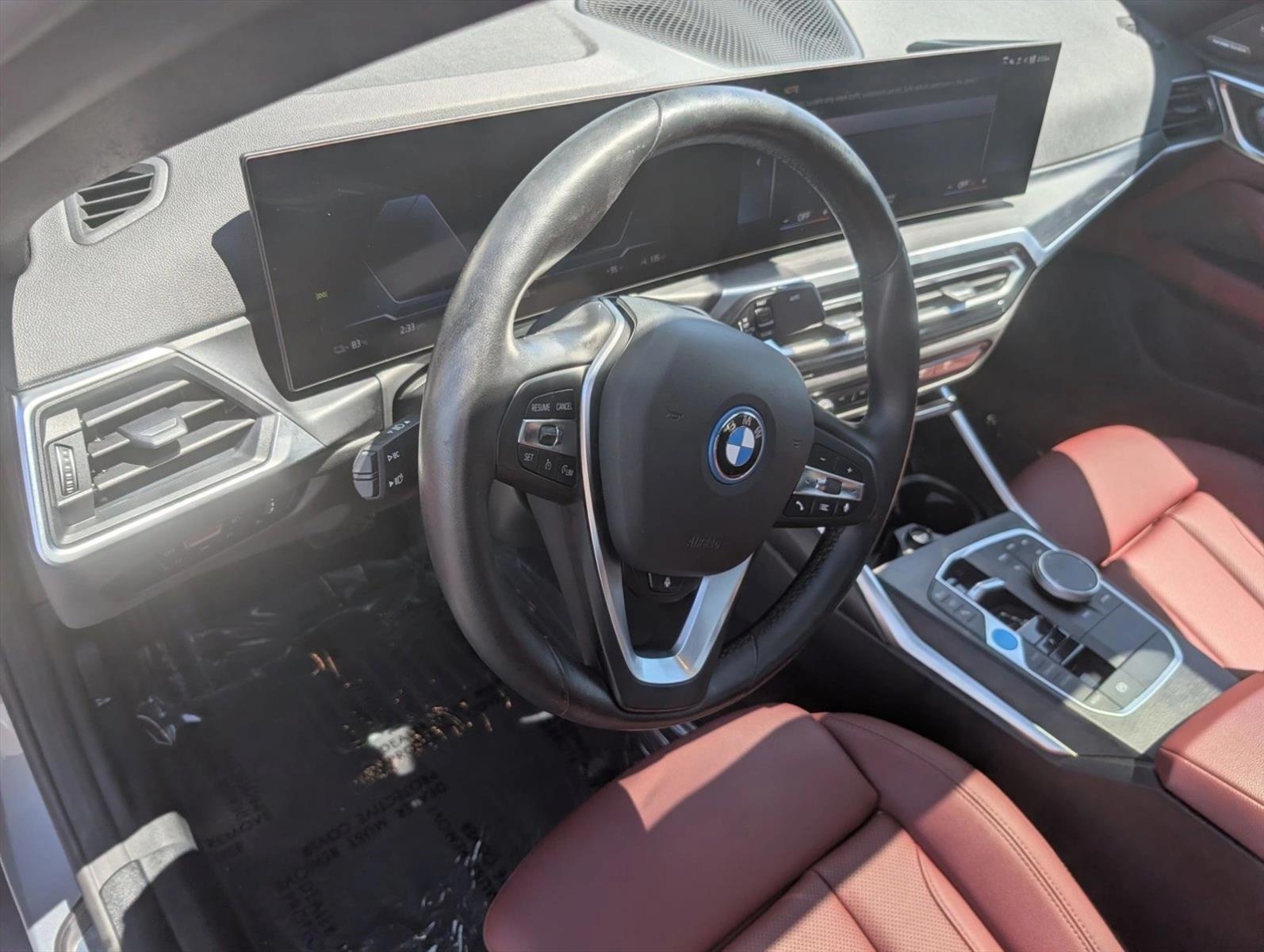 Thumbnail: 2023 BMW i4 - 3