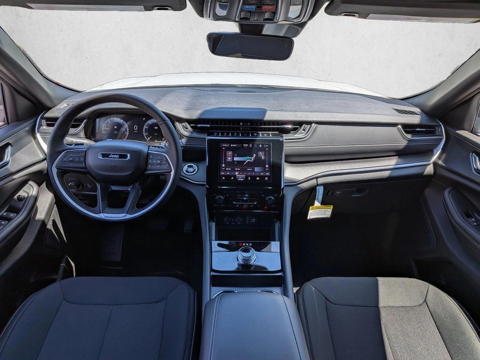 Thumbnail: 2026 Jeep Grand Cherokee - 4