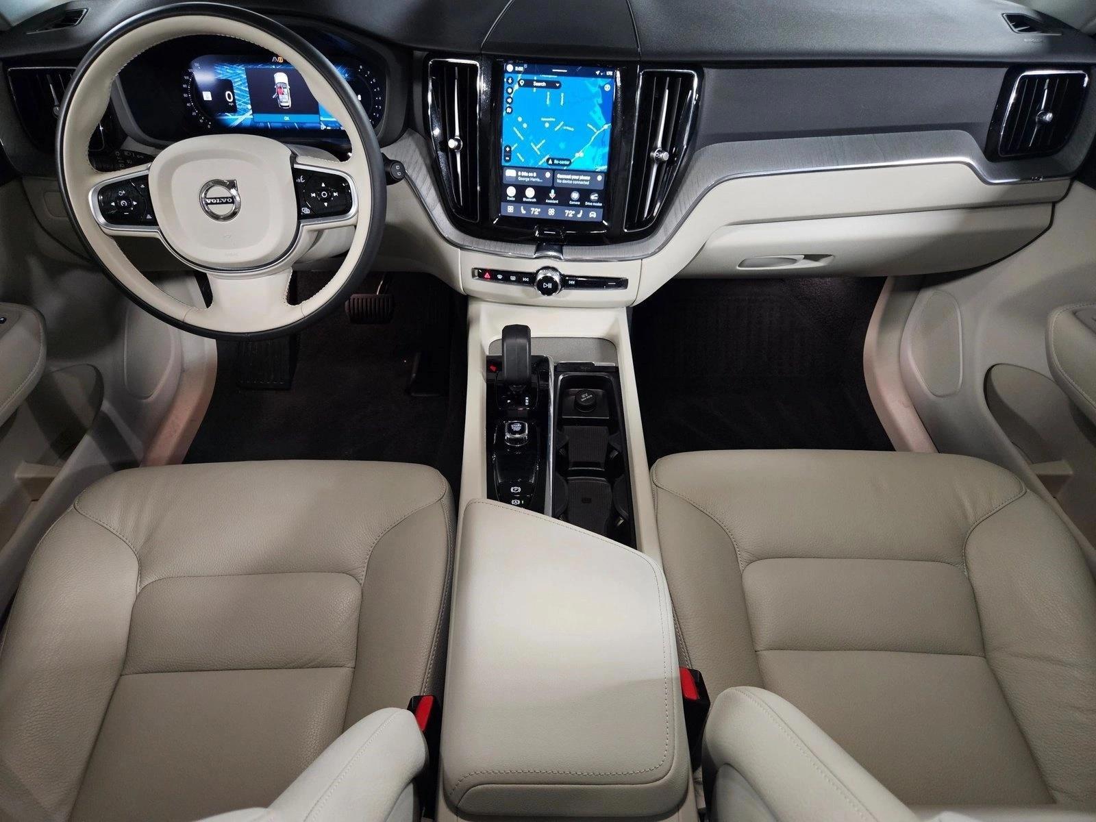 Thumbnail: 2025 Volvo XC60 - 3