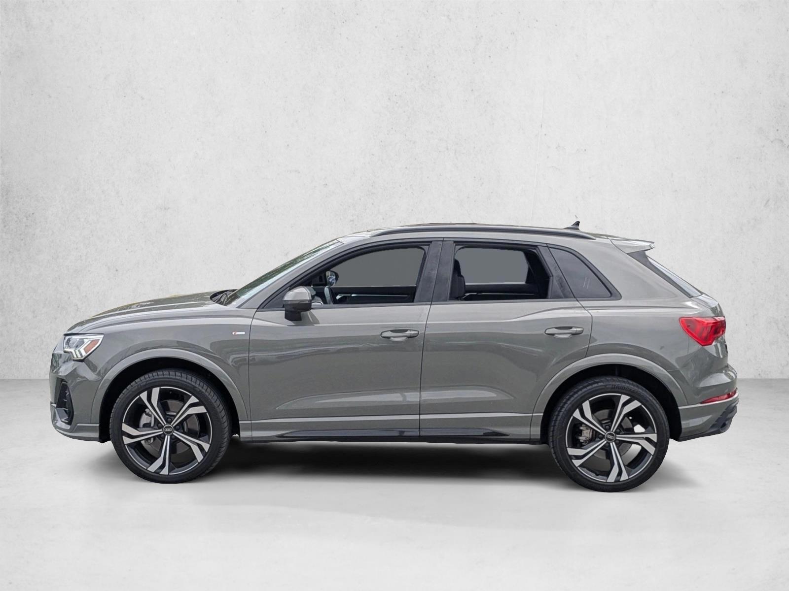 Thumbnail: 2023 Audi Q3 - 2
