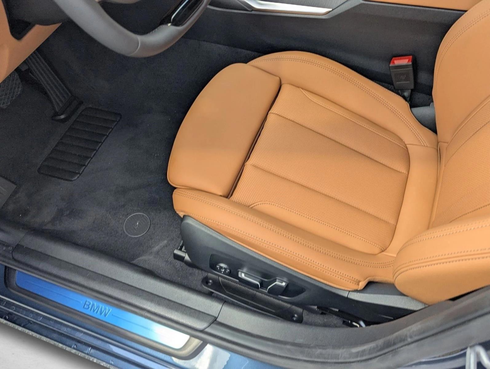 Thumbnail: 2026 BMW 3 Series - 4