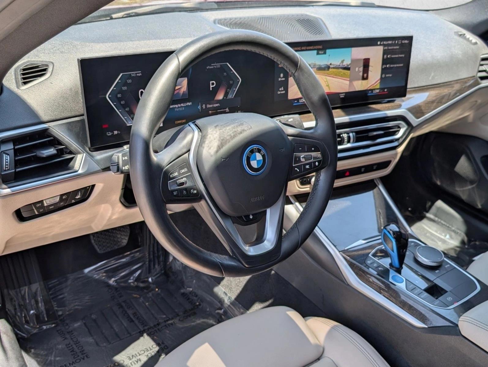 Thumbnail: 2023 BMW i4 - 3