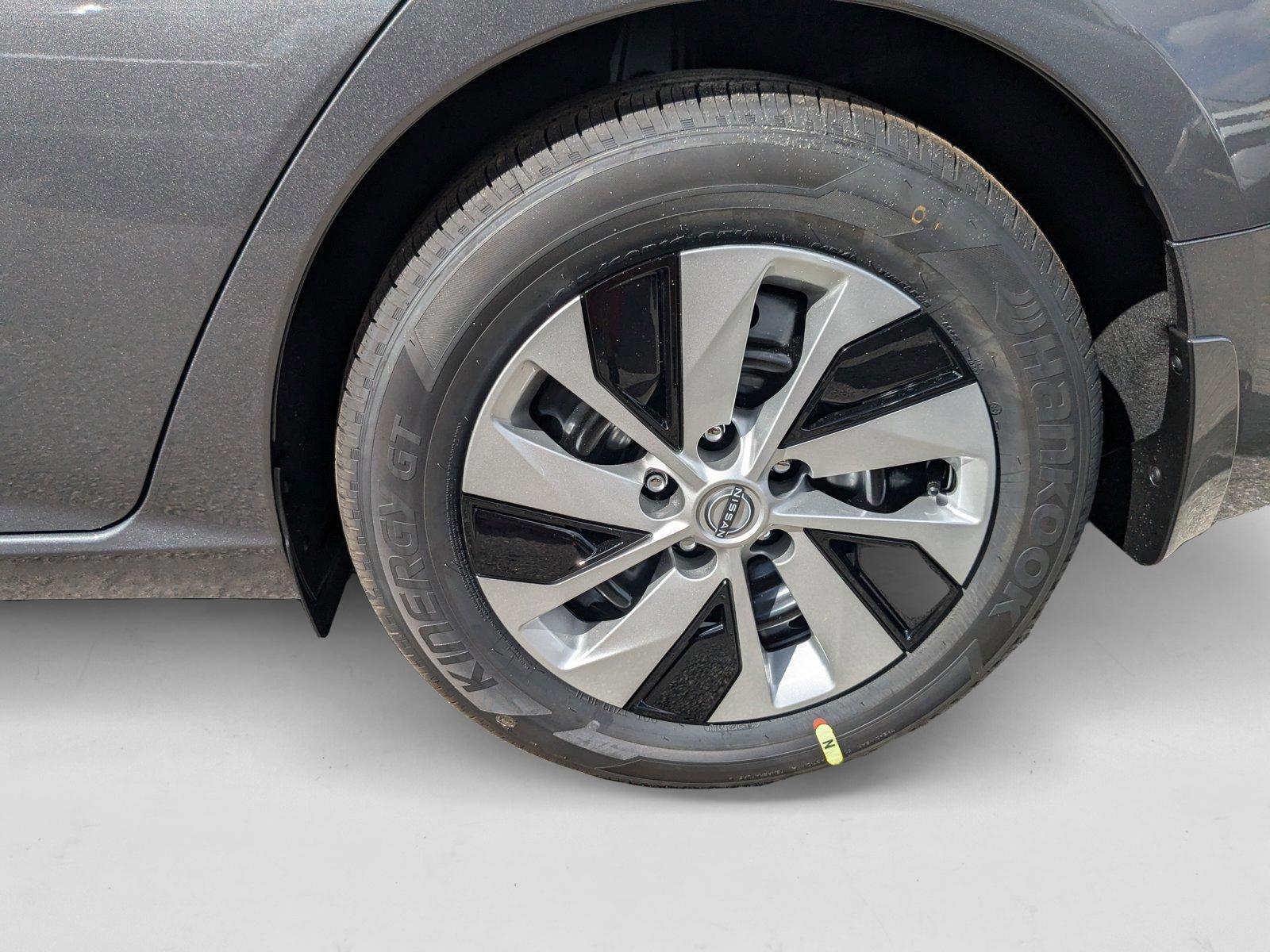 2025 Nissan Altima S - Photo 9