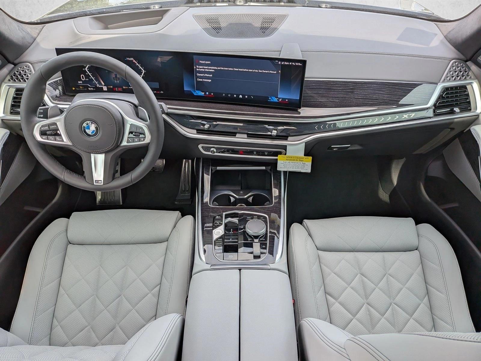 Thumbnail: 2027 BMW X7 - 4
