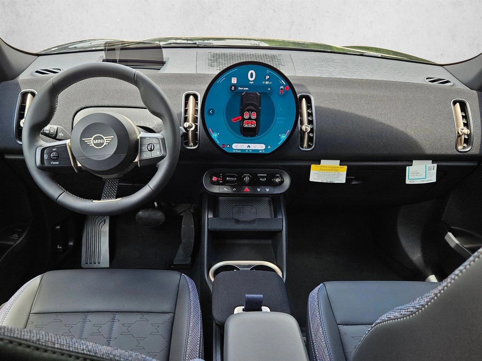 Thumbnail: 2027 MINI Cooper Countryman - 3