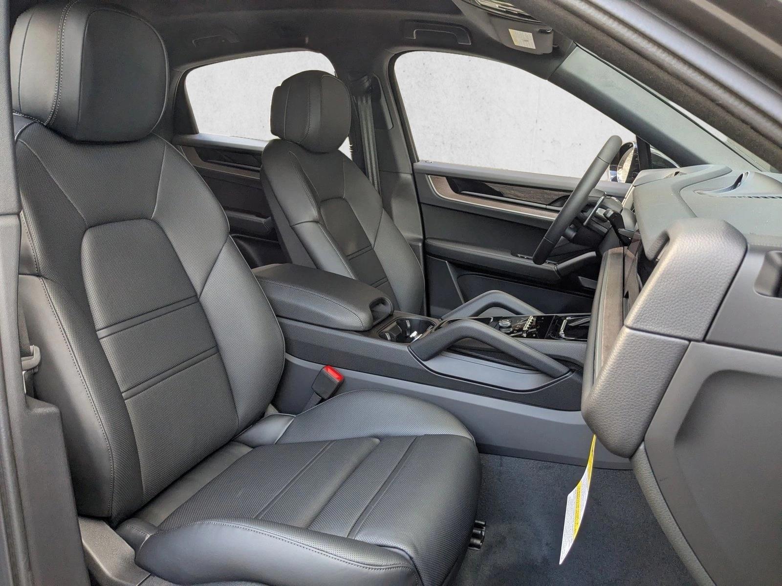 2026 Porsche Cayenne Coup Base - Photo 26