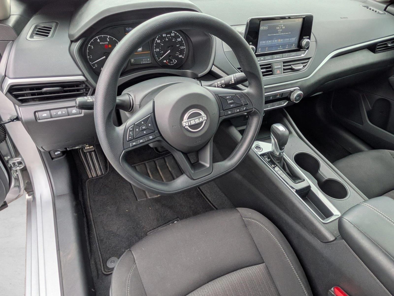 Thumbnail: 2023 Nissan Altima - 3