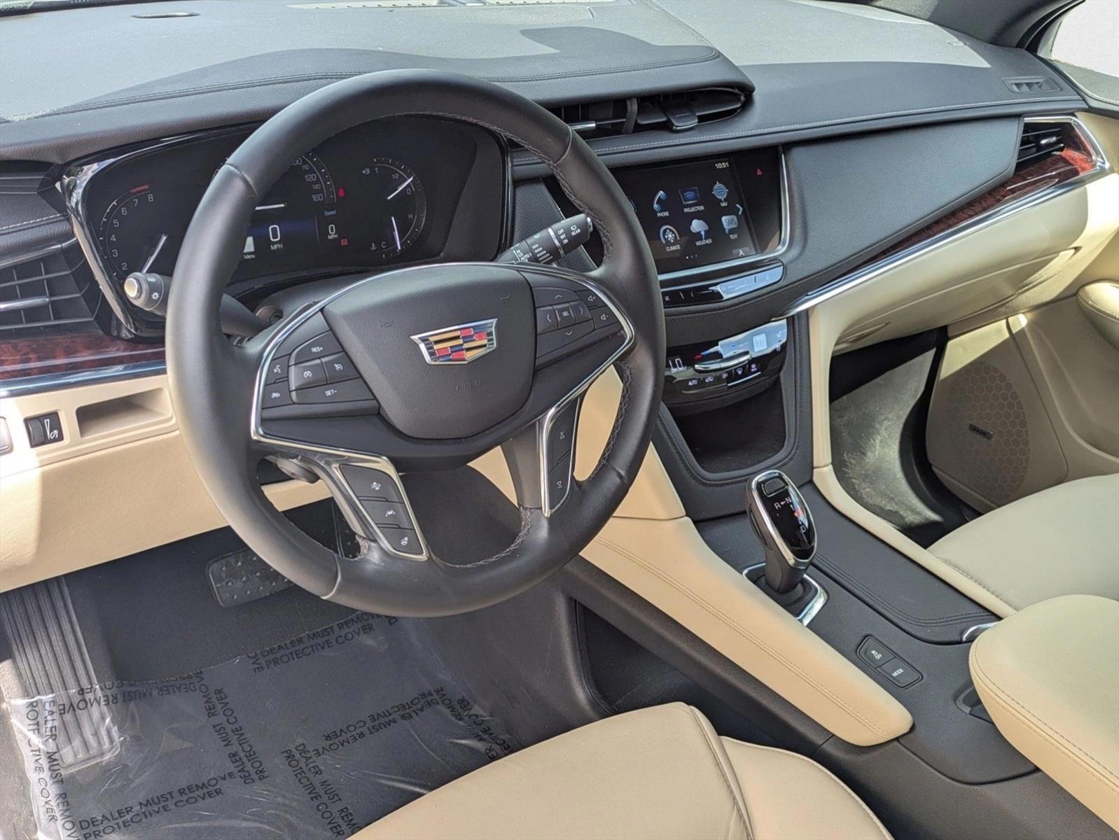 Thumbnail: 2019 Cadillac XT5 - 3