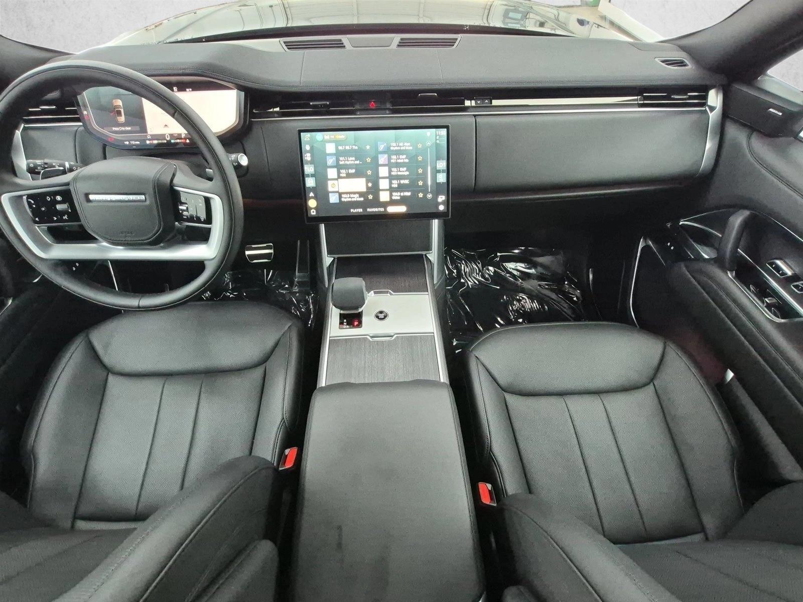Thumbnail: 2025 Land Rover Range Rover - 3