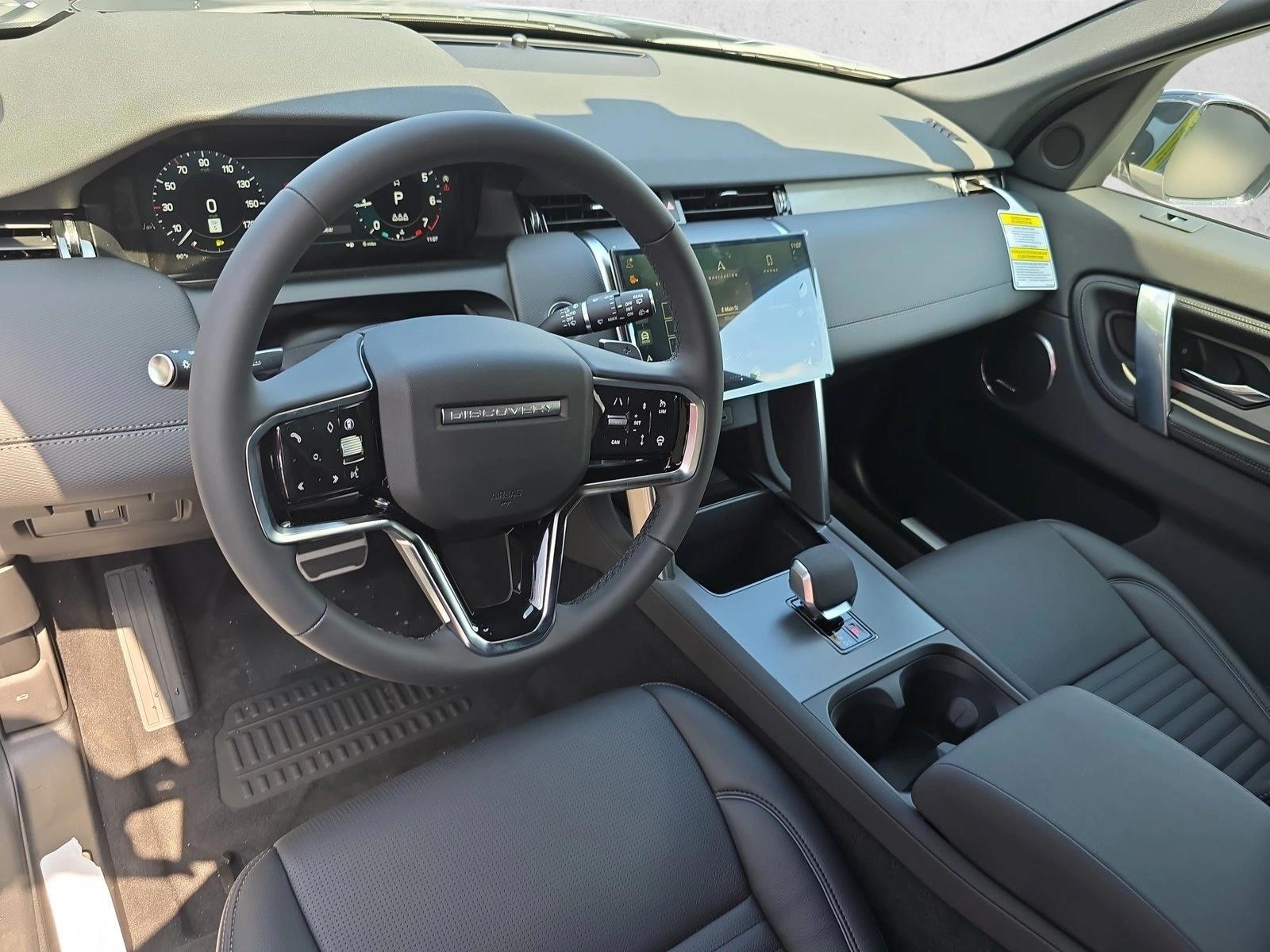 Thumbnail: 2026 Land Rover Discovery Sport - 4