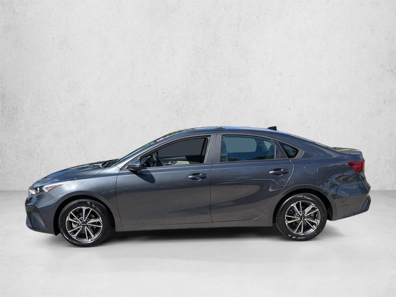 Thumbnail: 2023 Kia Forte - 2
