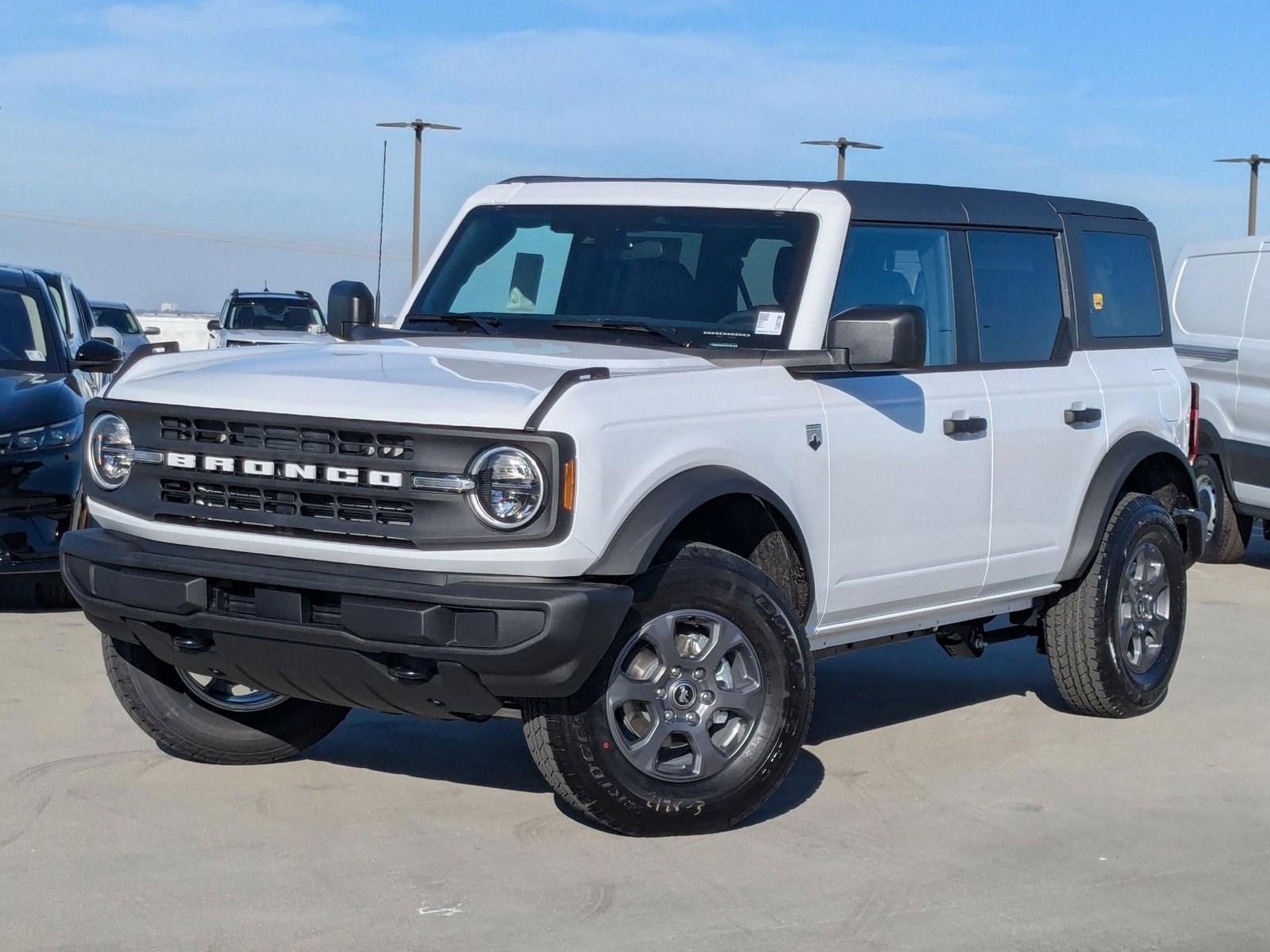 Thumbnail: 2026 Ford Bronco - 1