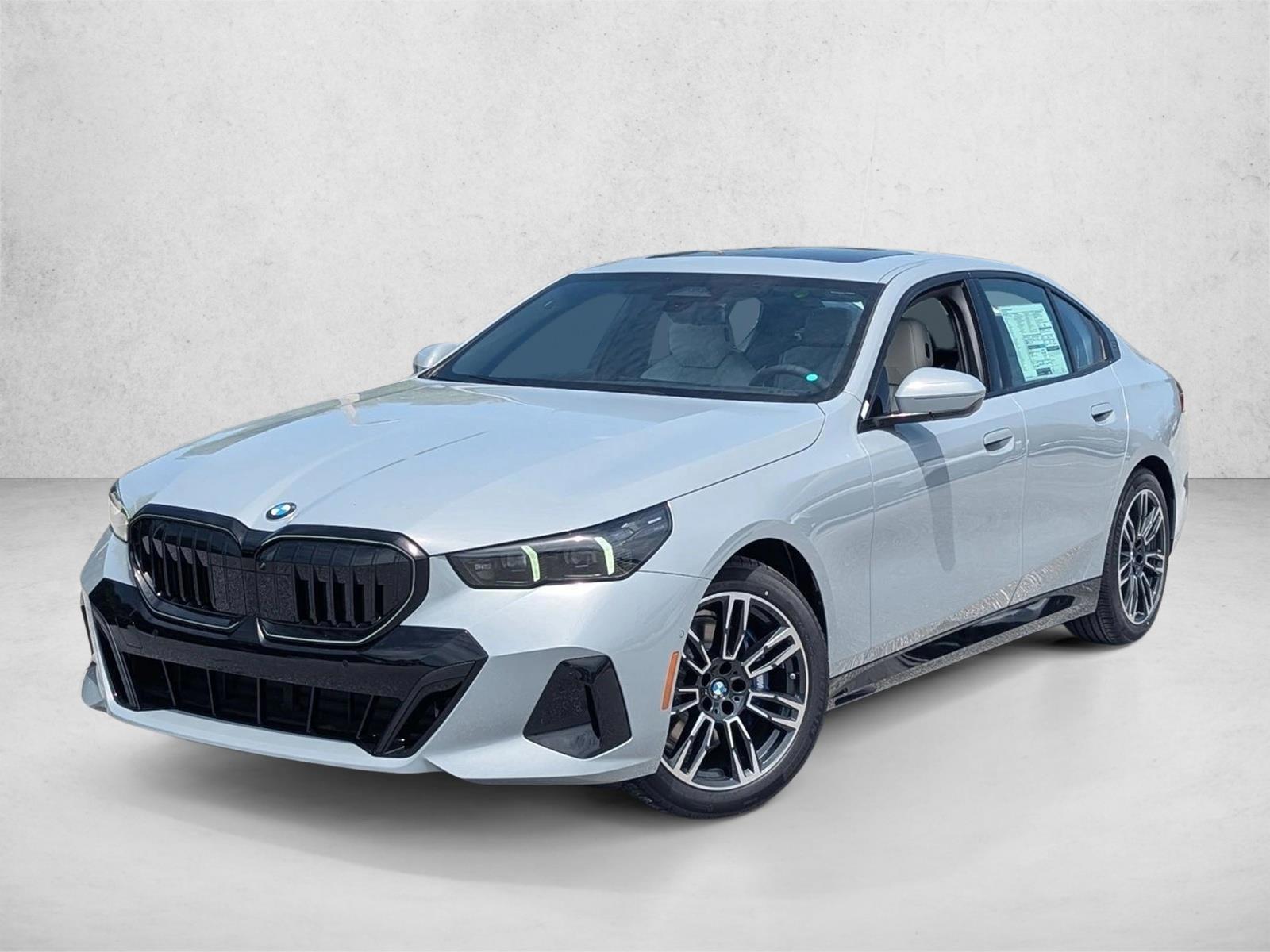 Thumbnail: 2027 BMW 5 Series - 1
