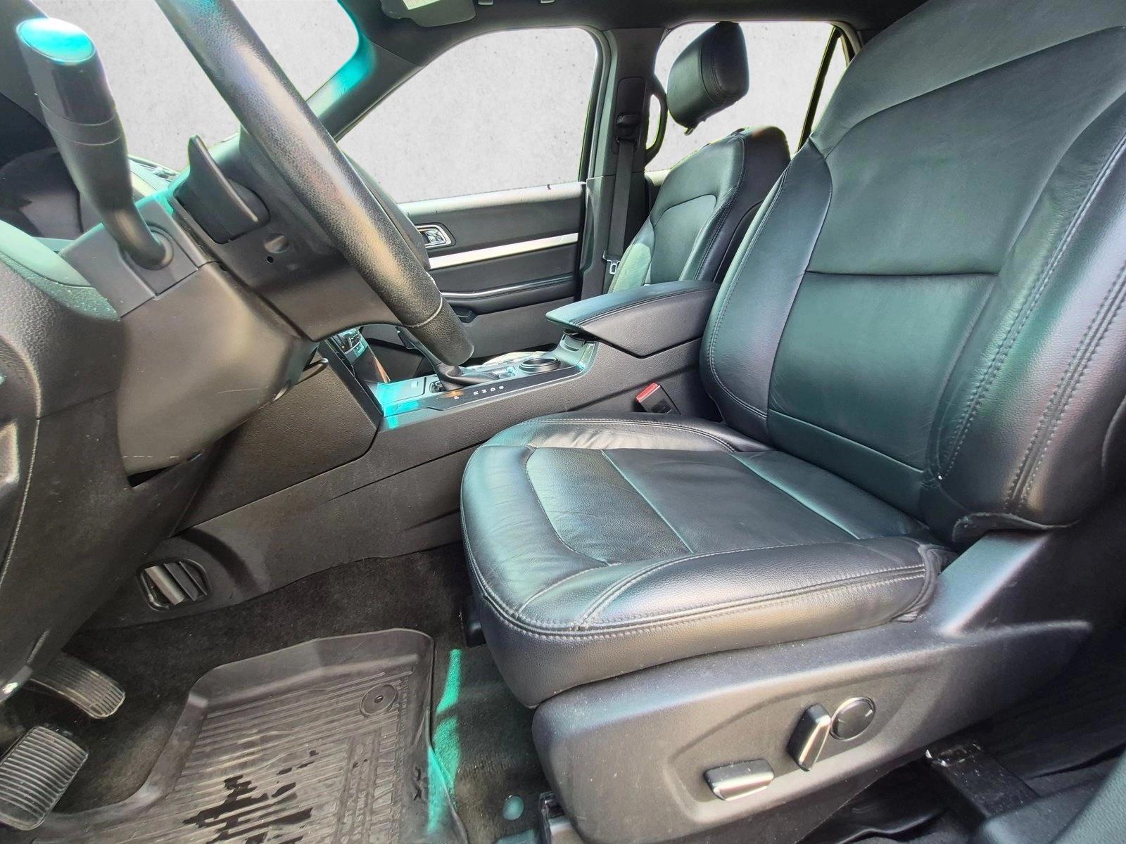 Thumbnail: 2017 Ford Explorer - 5