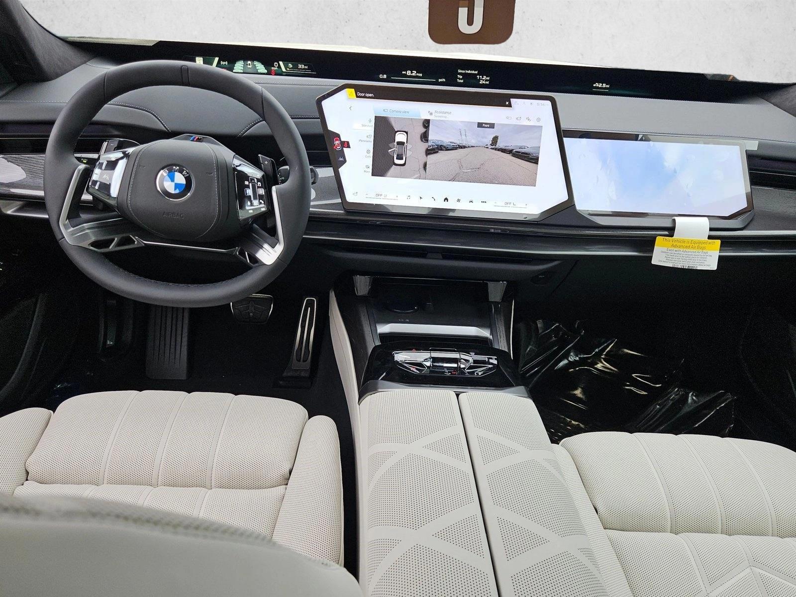 Thumbnail: 2027 BMW 7 Series - 3
