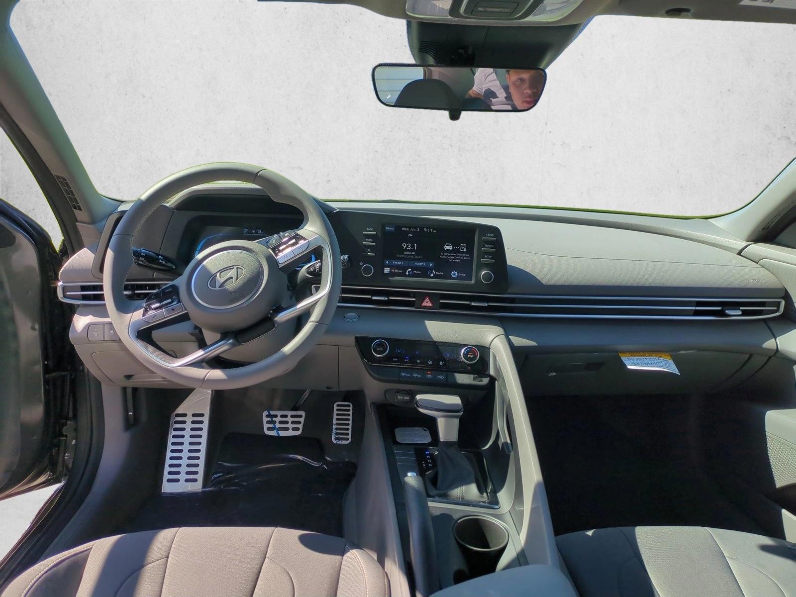 Thumbnail: 2026 Hyundai Elantra - 3