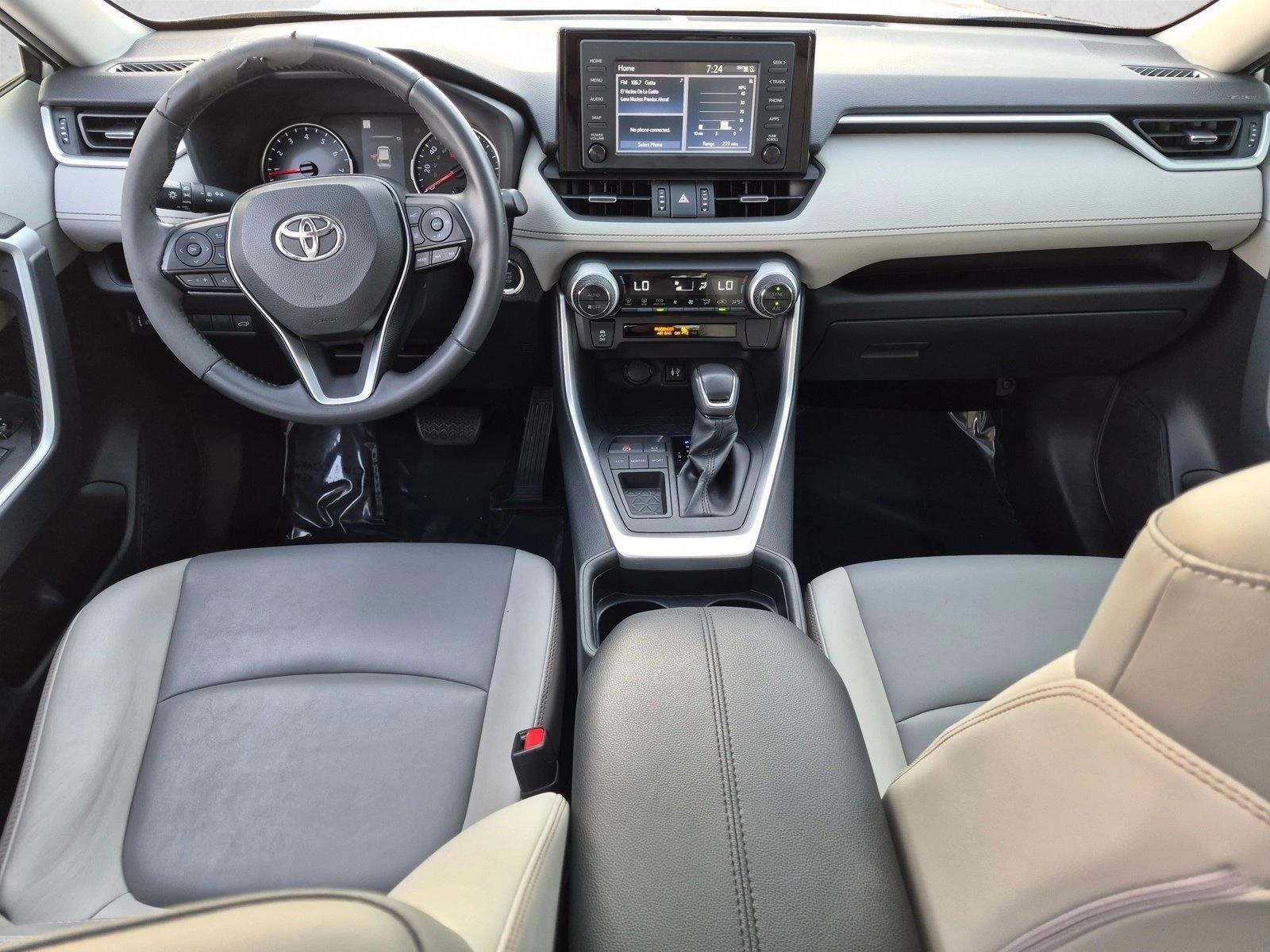 Thumbnail: 2019 Toyota RAV4 - 3