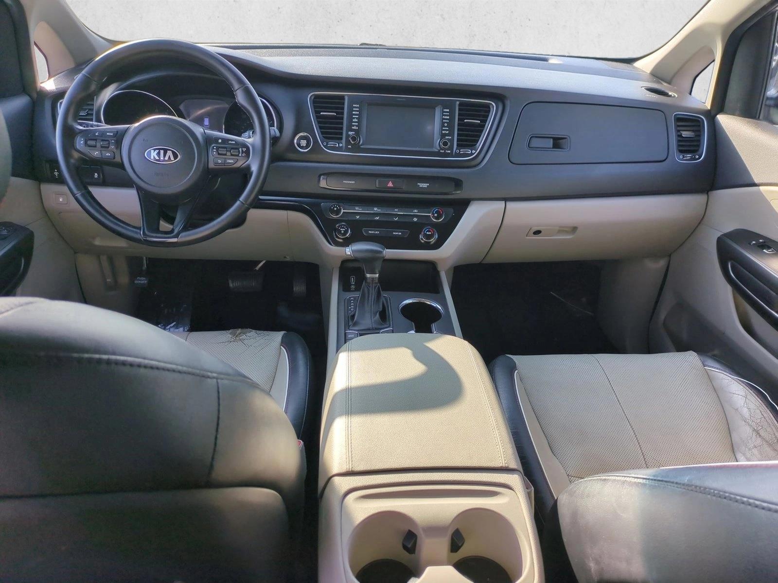 Thumbnail: 2019 Kia Sedona - 3