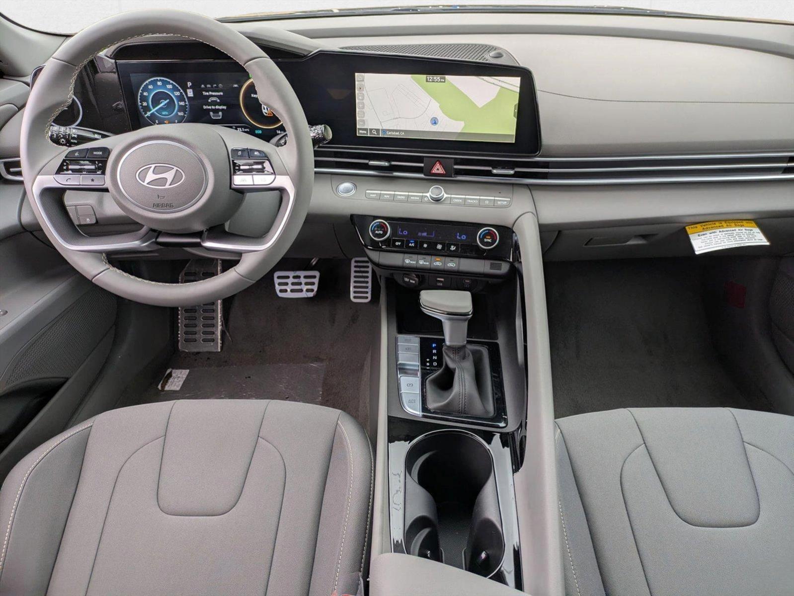 Thumbnail: 2025 Hyundai Elantra - 4