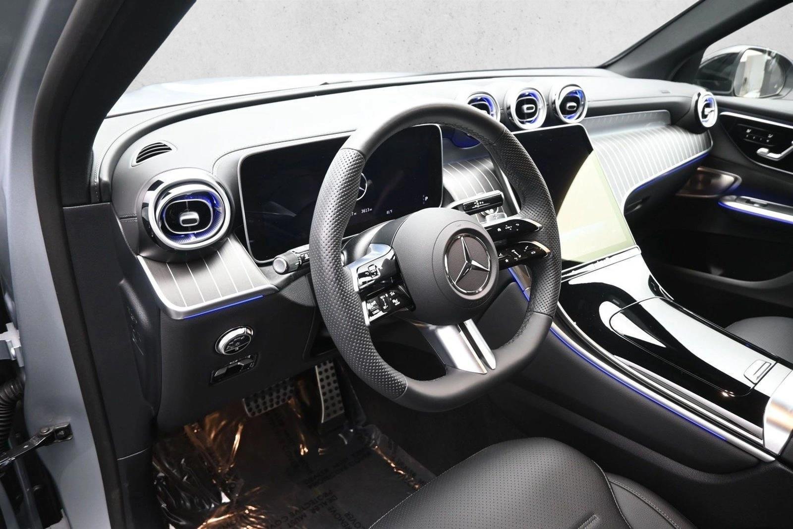Thumbnail: 2026 Mercedes-Benz GLC - 3