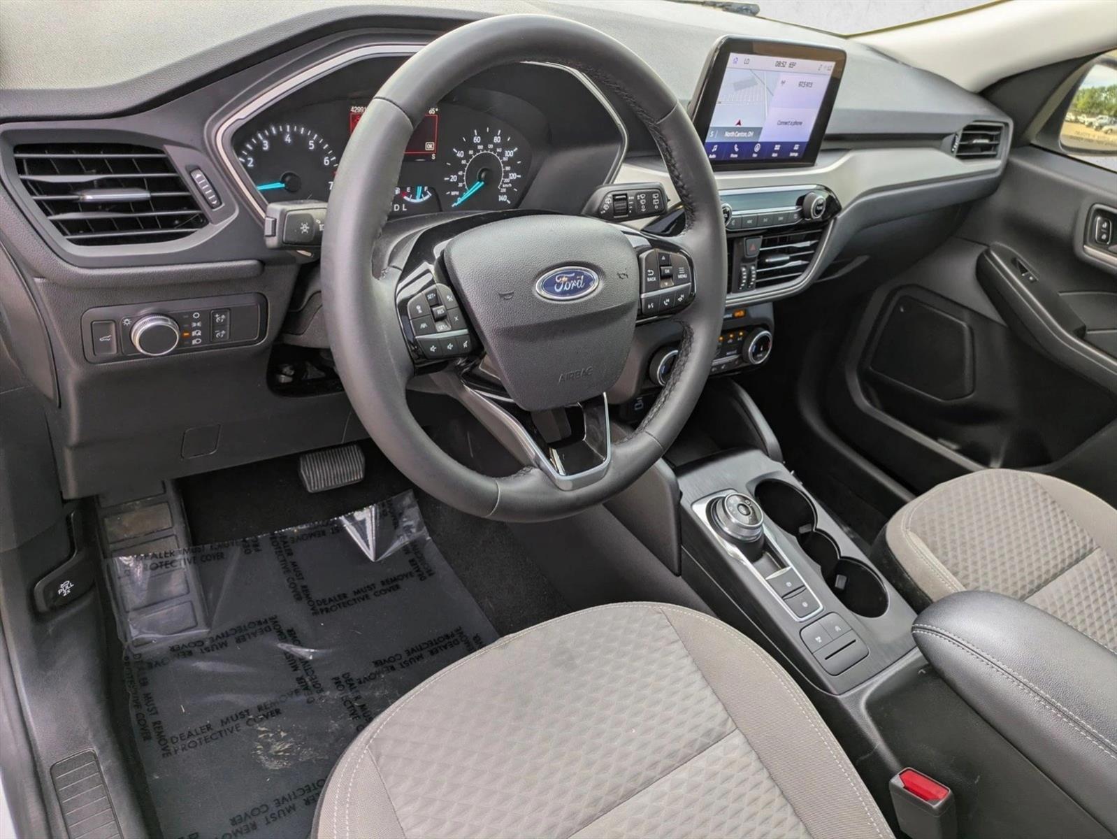 Thumbnail: 2022 Ford Escape - 3