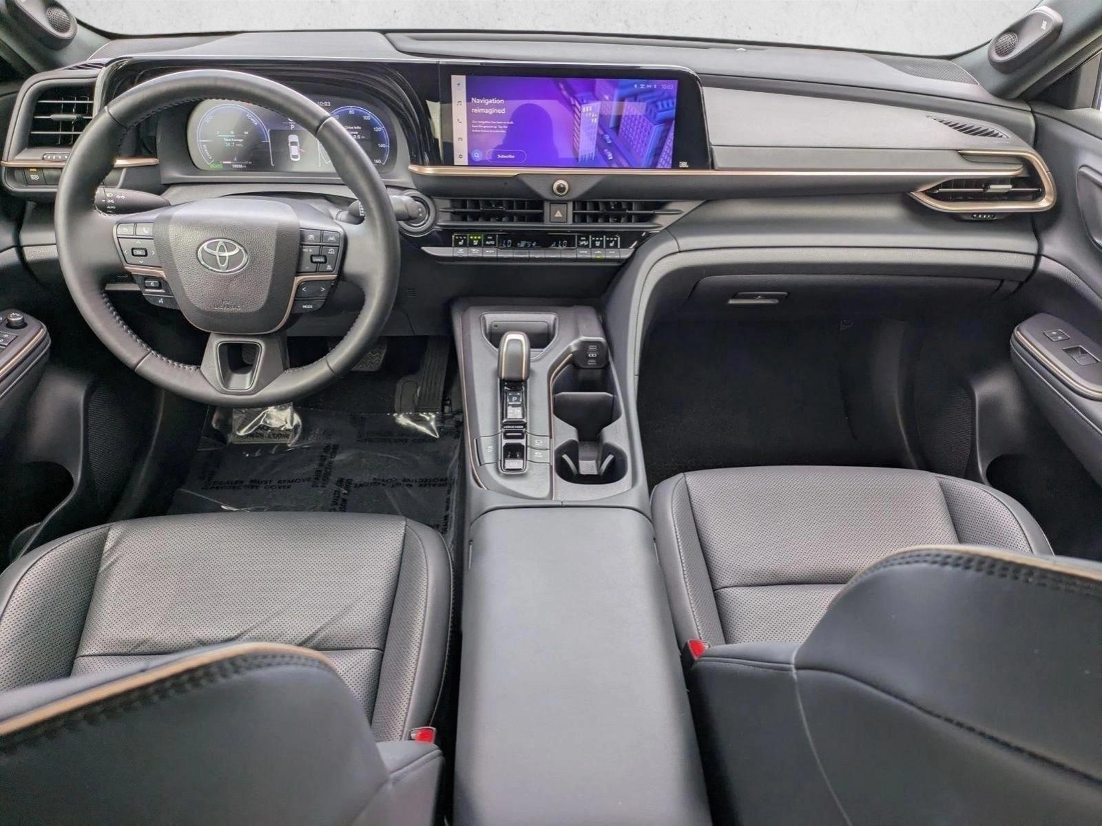 Thumbnail: 2023 Toyota Crown - 4