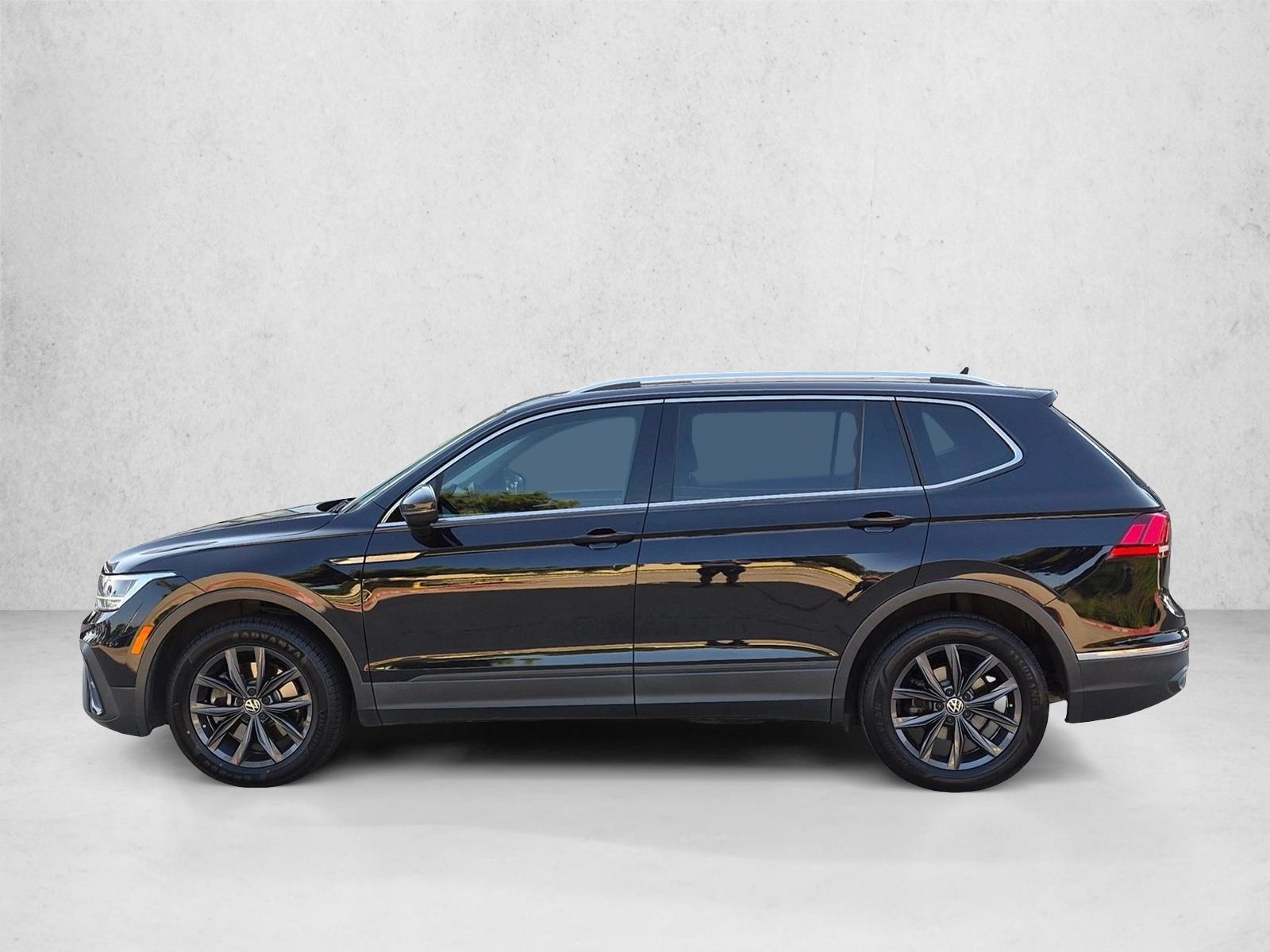 Thumbnail: 2022 Volkswagen Tiguan - 2