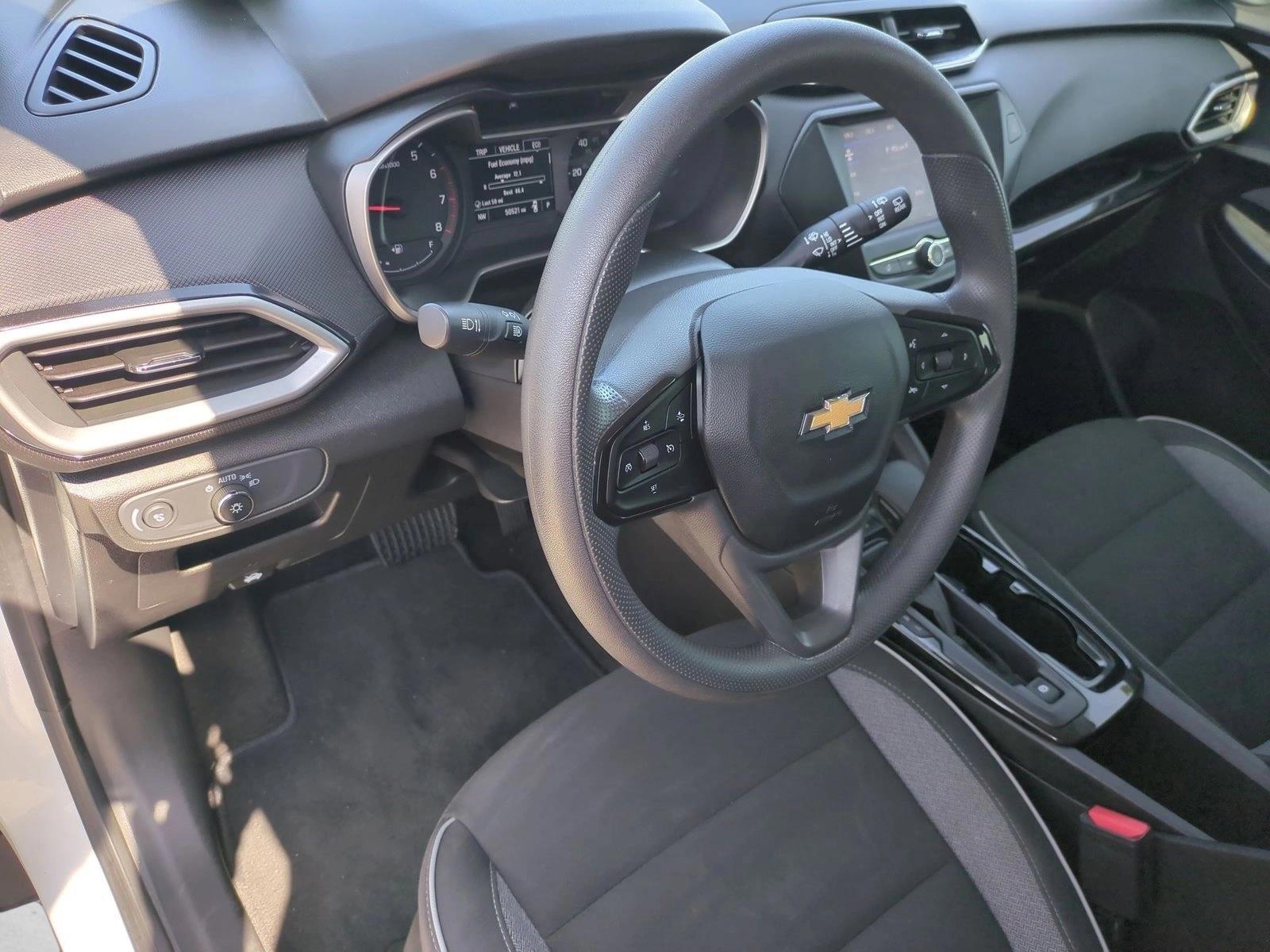 Thumbnail: 2023 Chevrolet TrailBlazer - 3