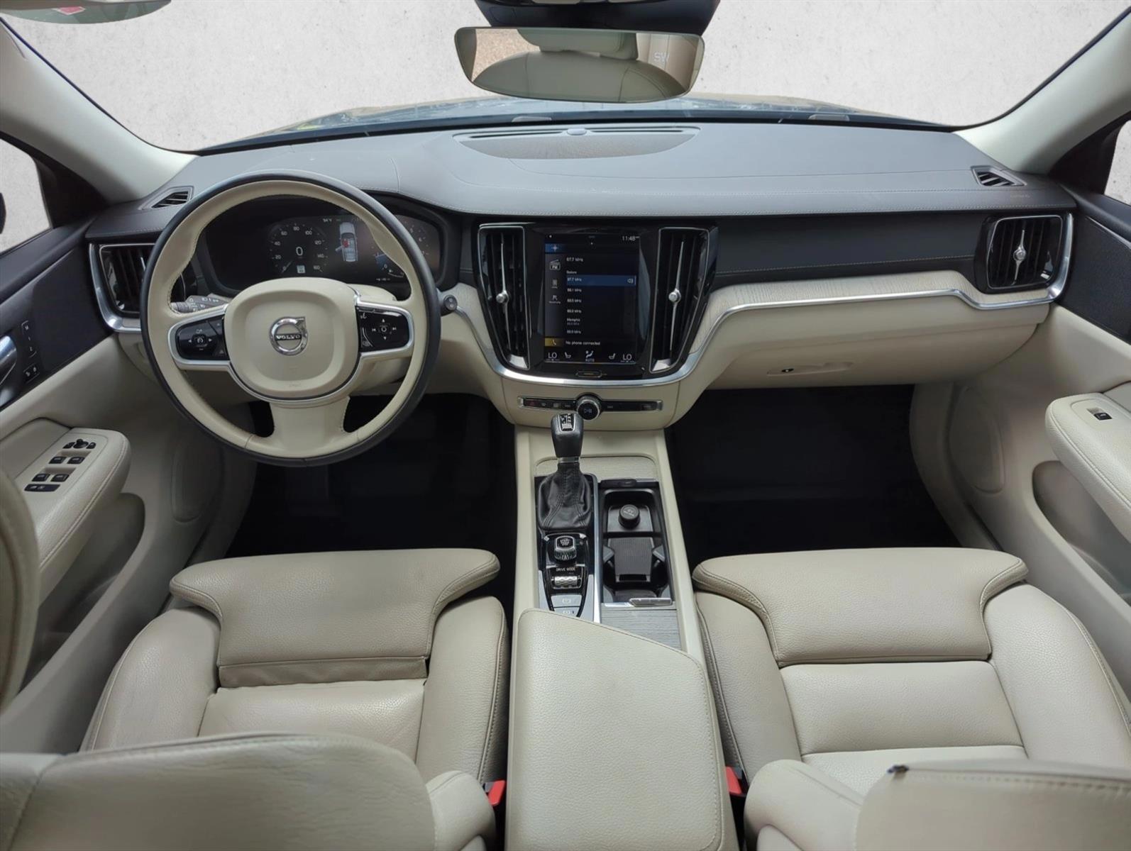 Thumbnail: 2021 Volvo V60 - 2