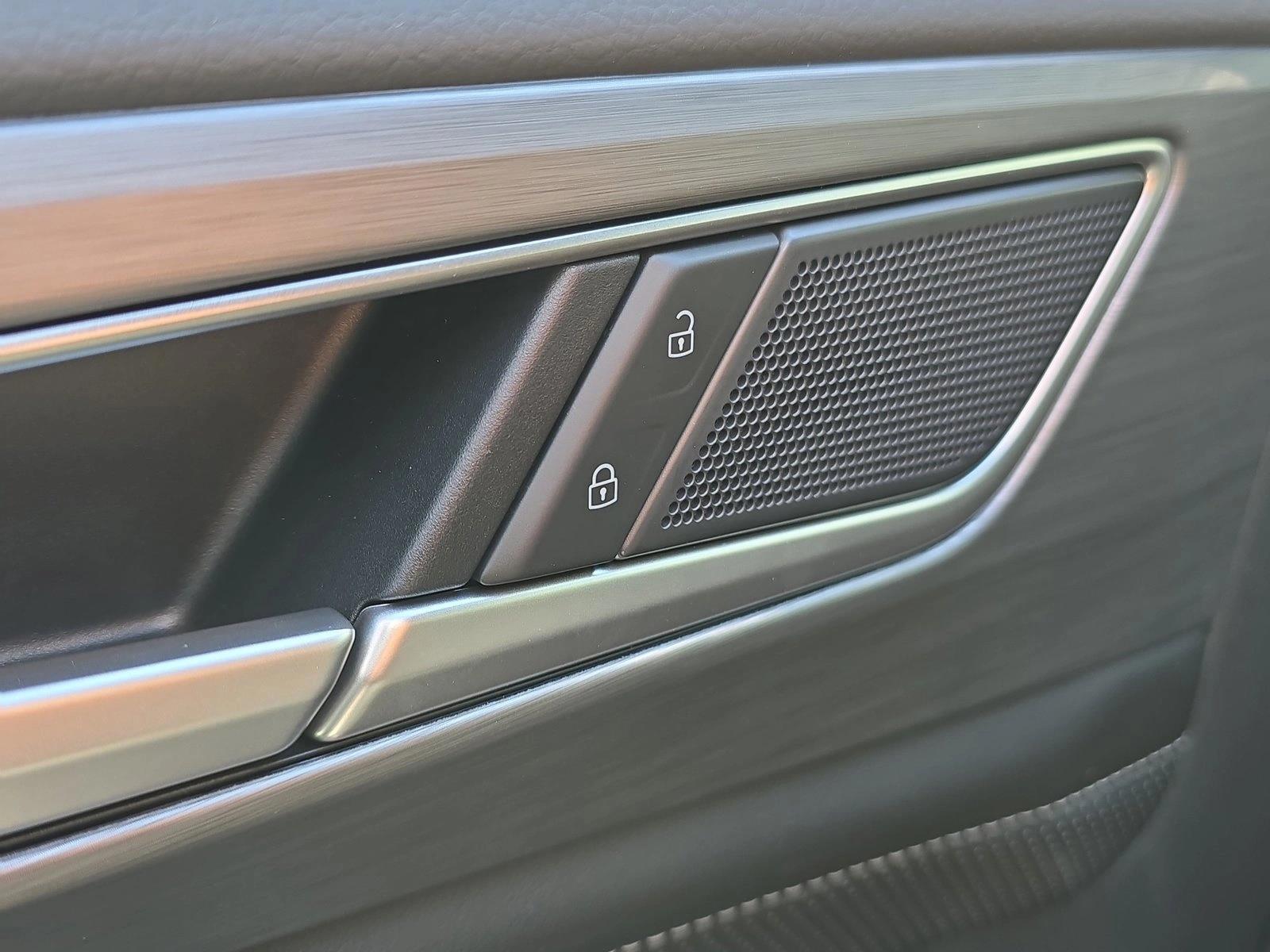 2026 Volkswagen Atlas Cross Sport