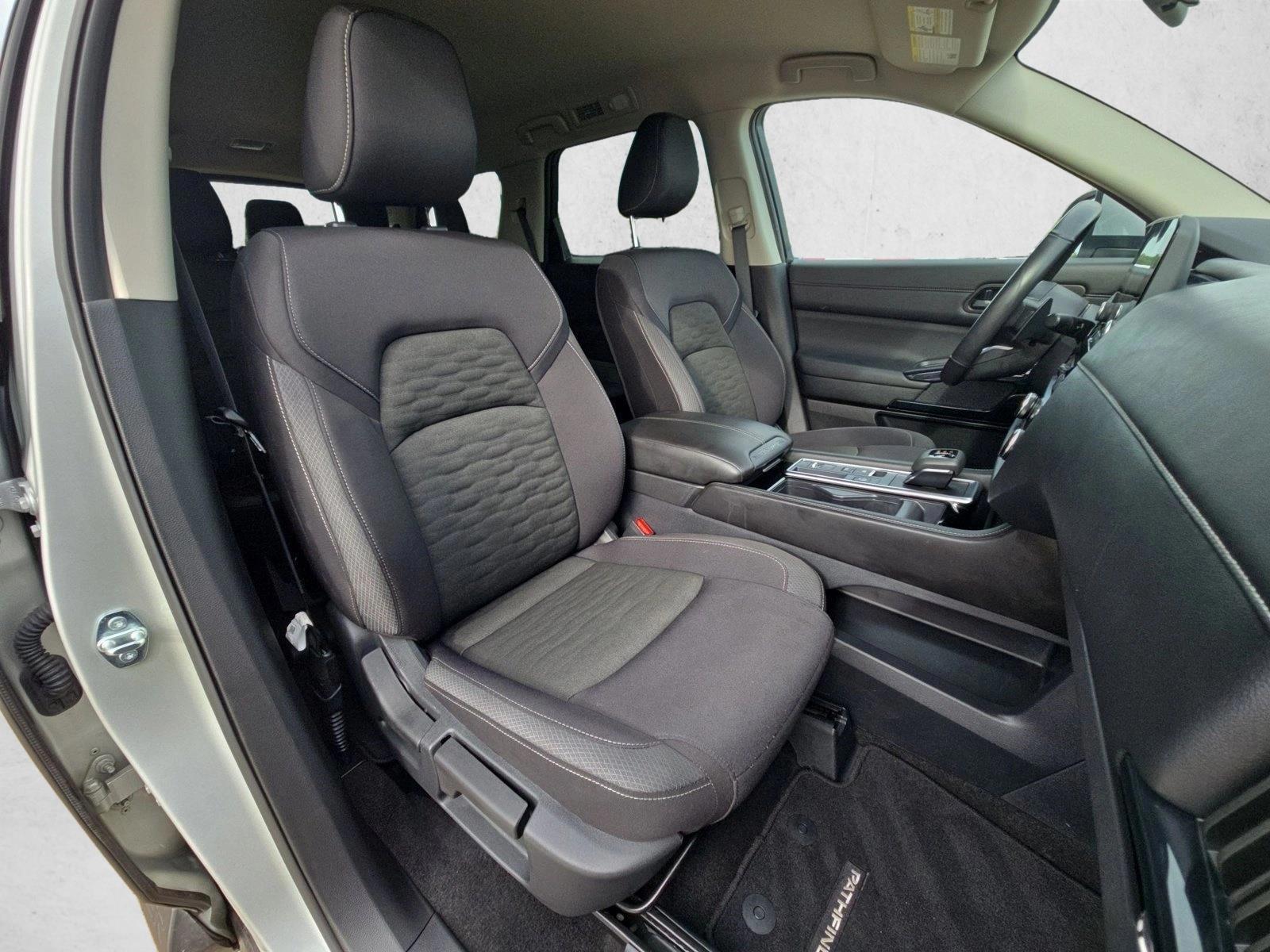 Thumbnail: 2025 Nissan Pathfinder - 5