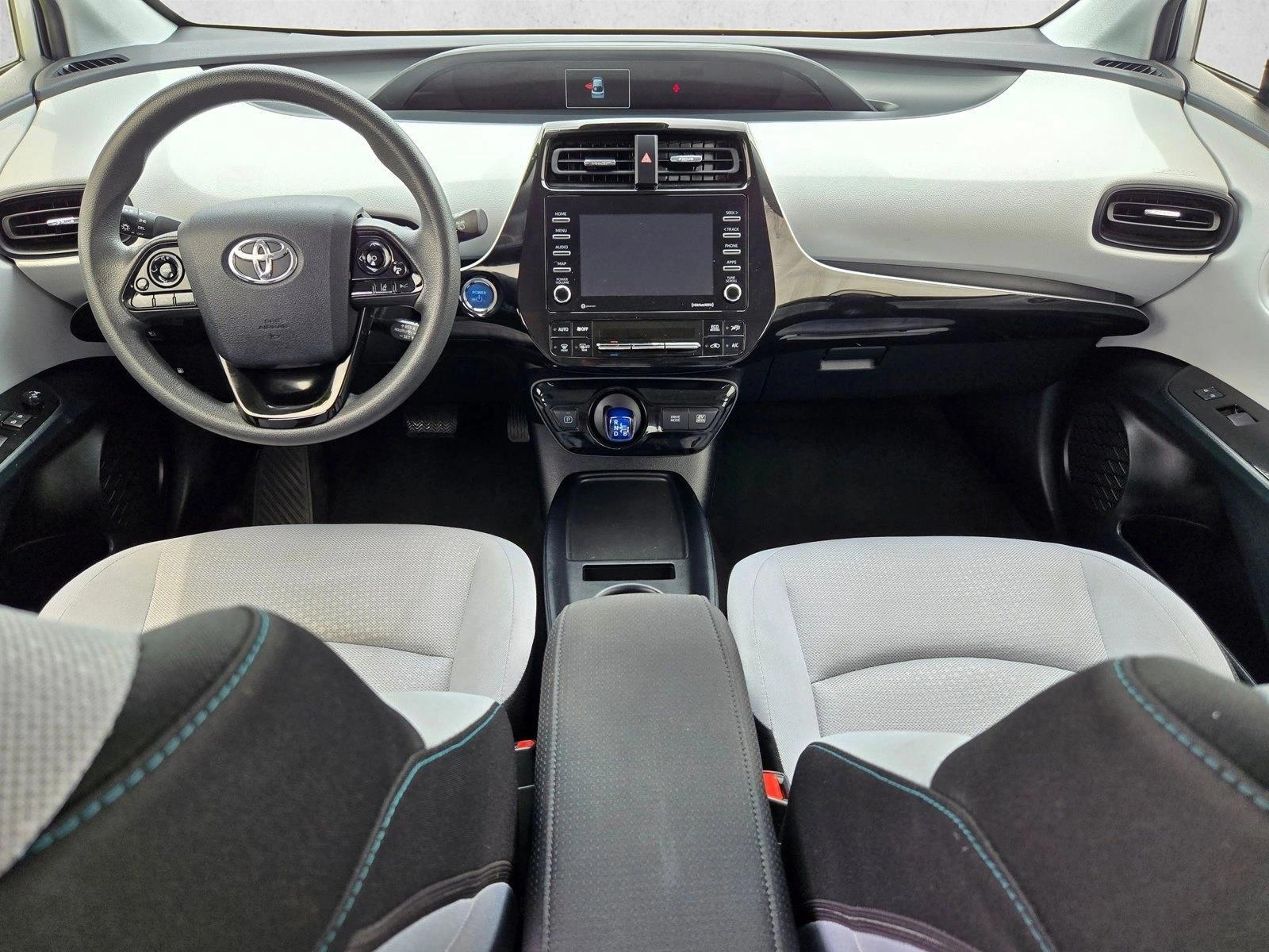 Thumbnail: 2022 Toyota Prius - 3