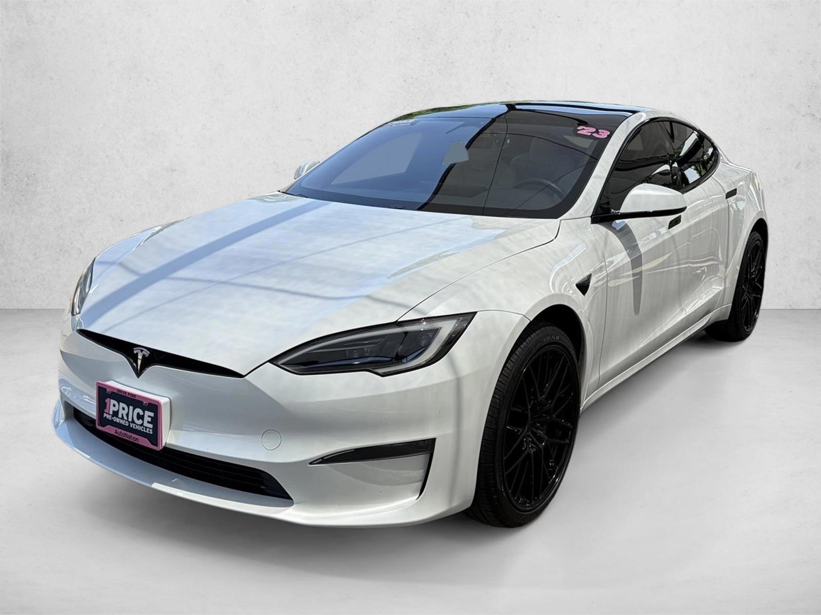 Thumbnail: 2023 Tesla Model S - 1