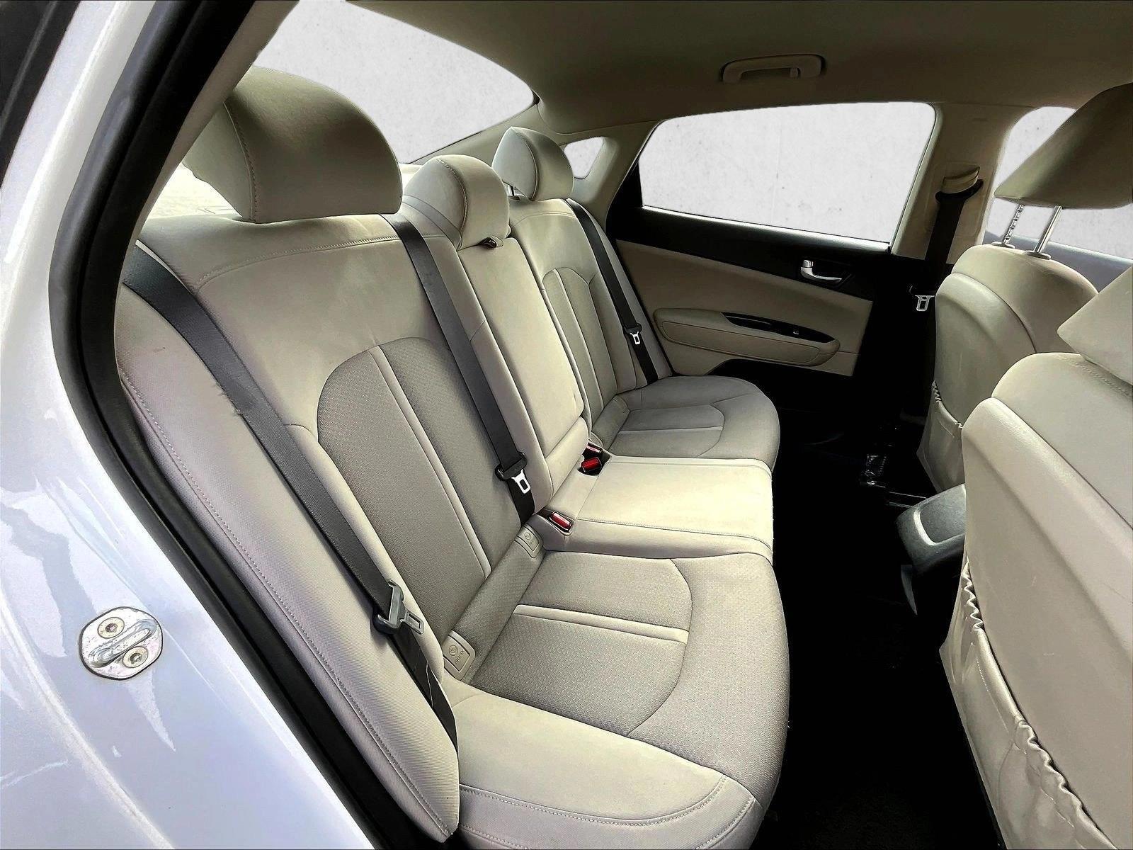 2016 Kia Optima LX - Photo 26