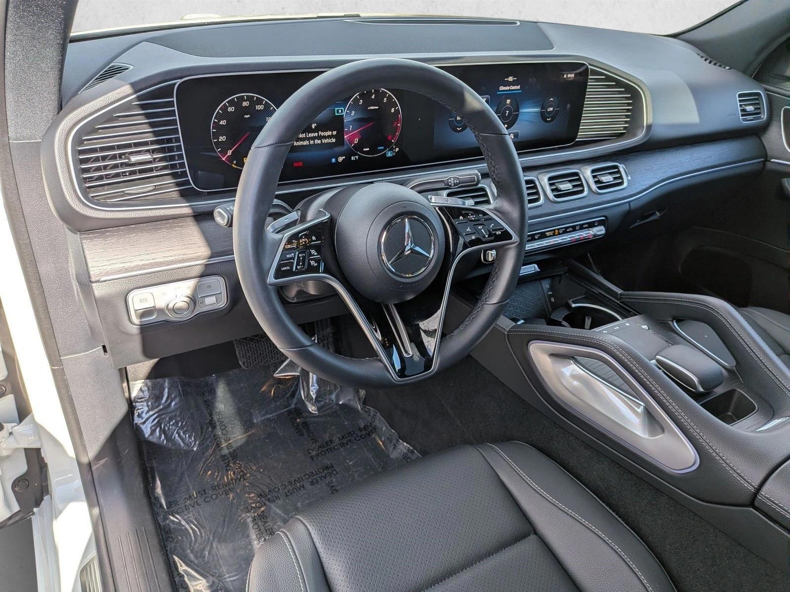 Thumbnail: 2025 Mercedes-Benz GLE - 3