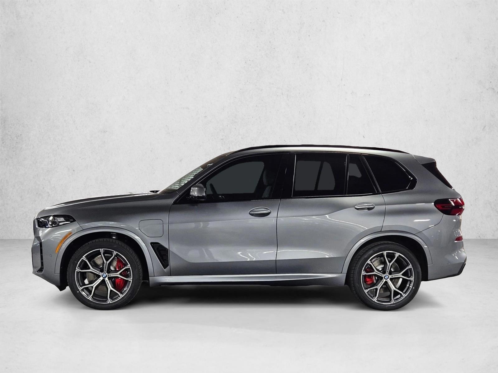 Thumbnail: 2026 BMW X5 - 2