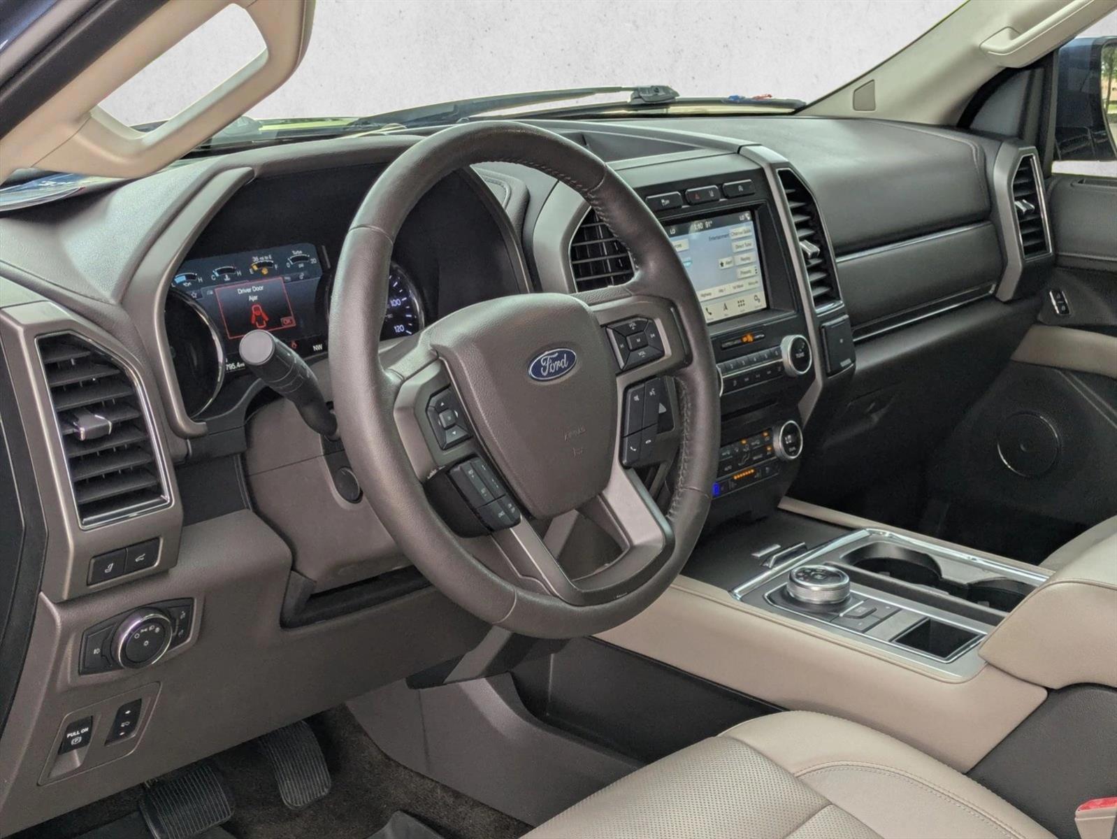 Thumbnail: 2018 Ford Expedition - 3