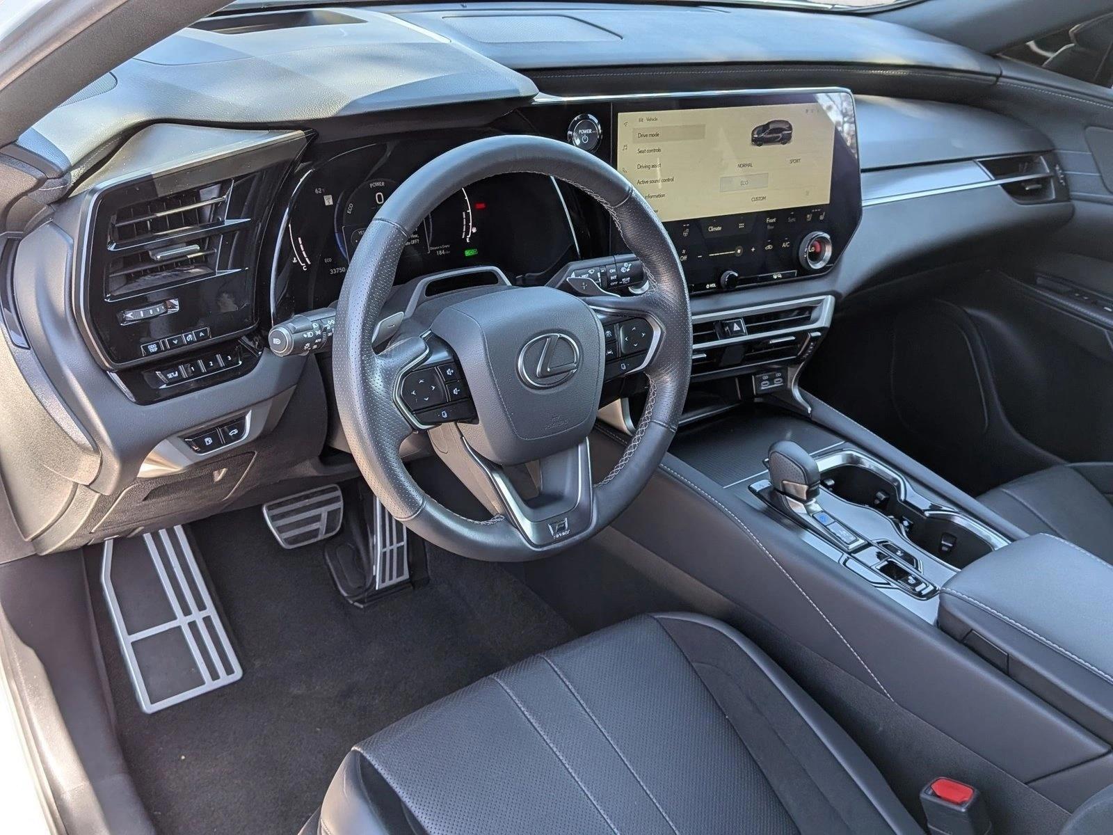 Thumbnail: 2024 Lexus RX - 3