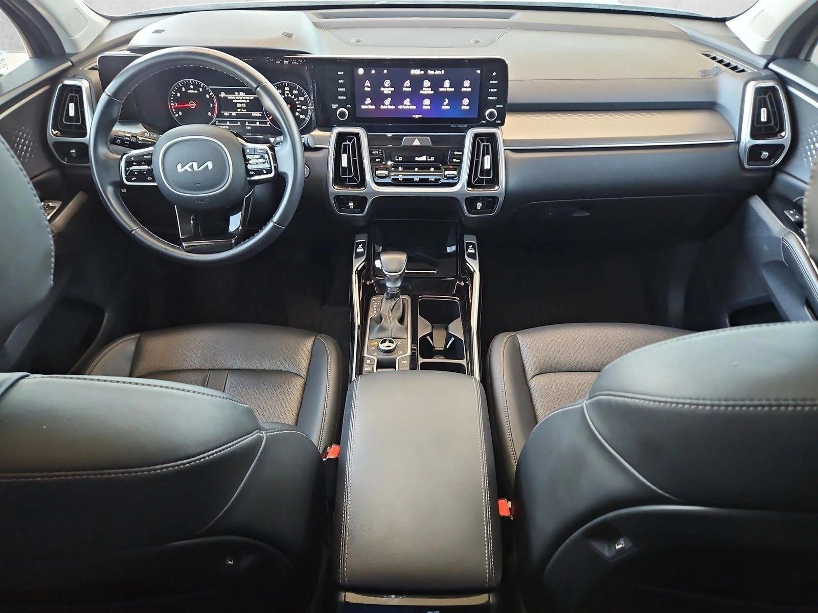 Thumbnail: 2022 Kia Sorento - 5