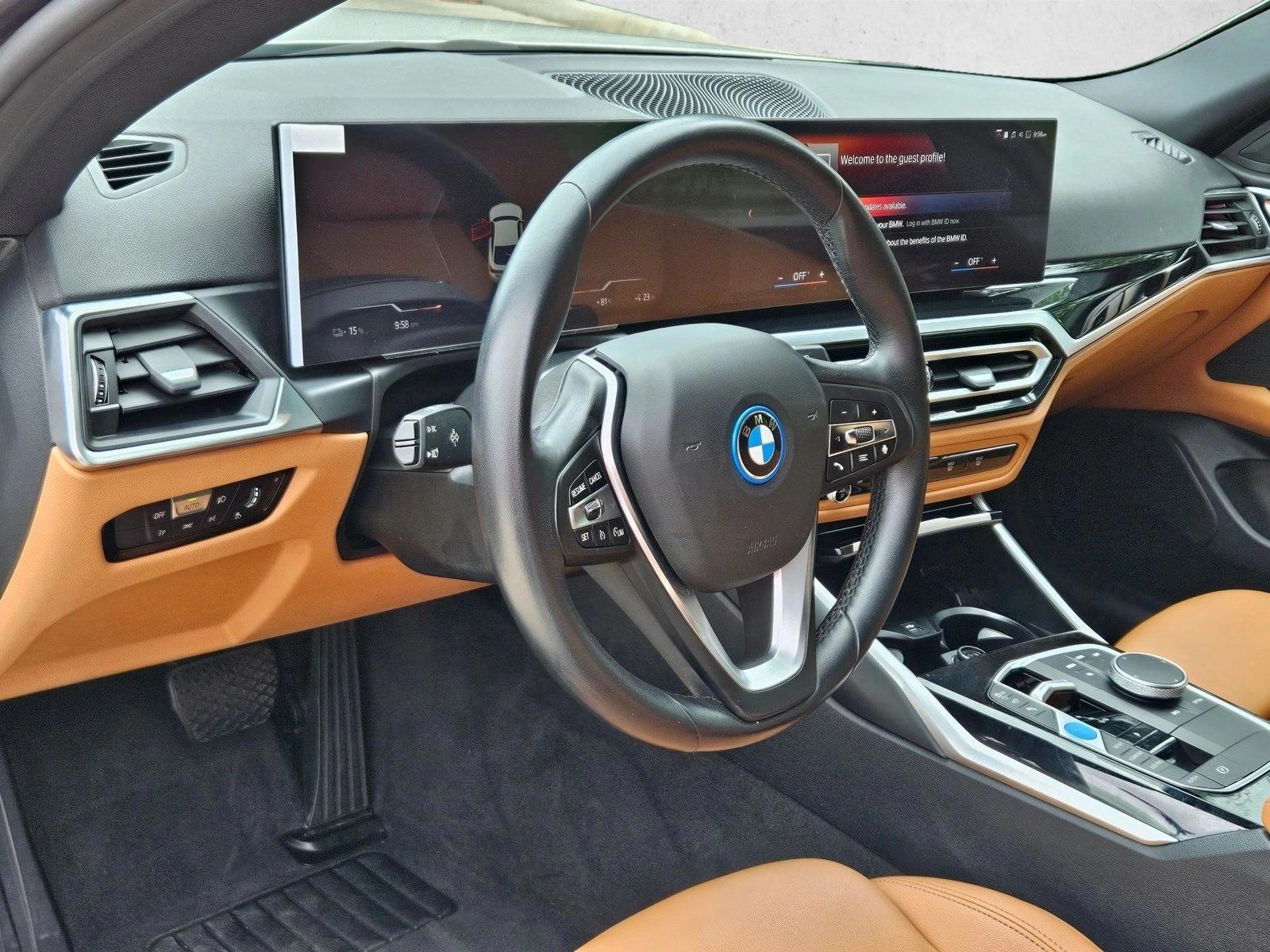 Thumbnail: 2023 BMW i4 - 3