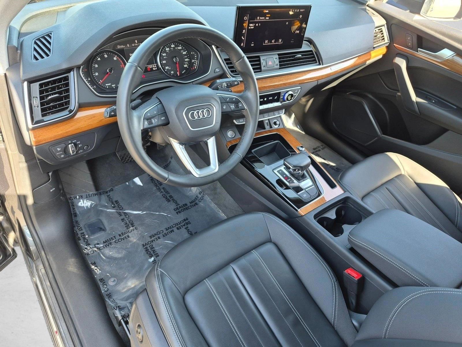 Thumbnail: 2023 Audi Q5 - 3