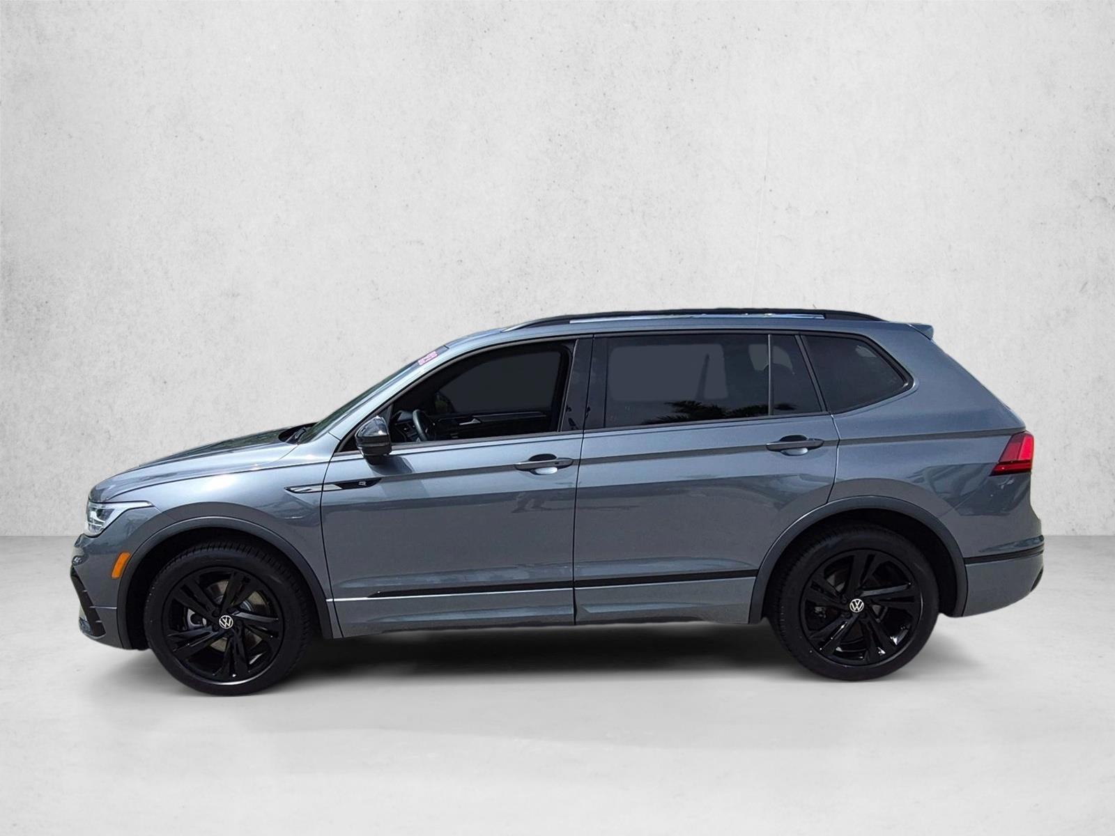 Thumbnail: 2023 Volkswagen Tiguan - 2