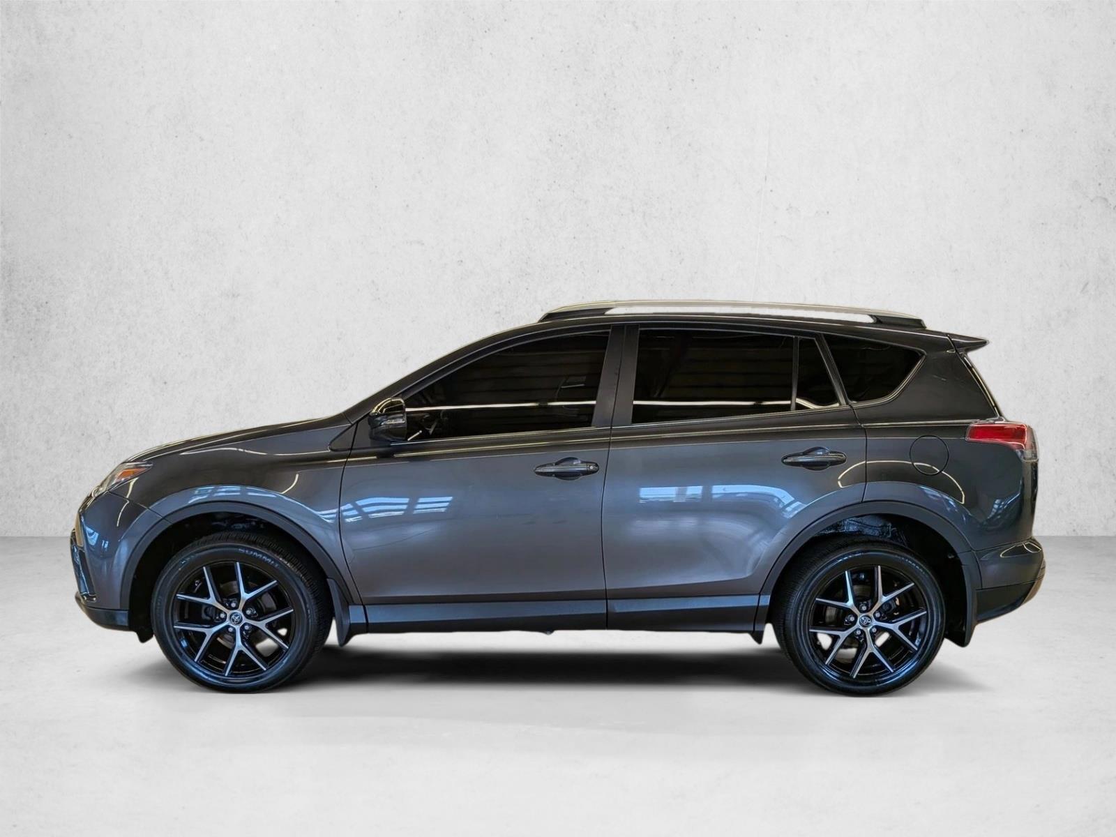 Thumbnail: 2016 Toyota RAV4 - 2