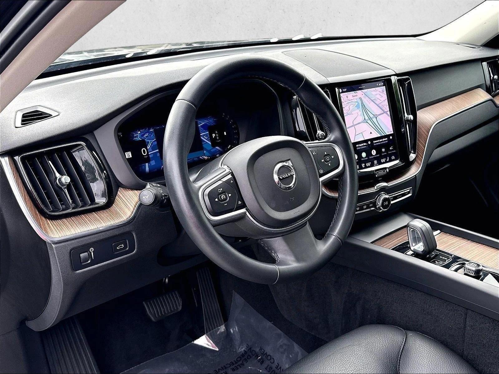 2022 Volvo XC60 Momentum - Photo 14